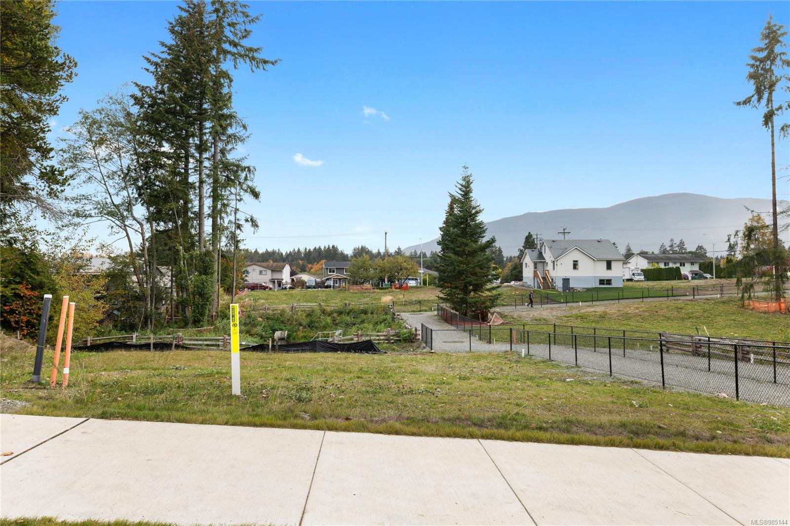 $429,900 - 2483 Quill Dr<br>British Columbia, V9T 3R2