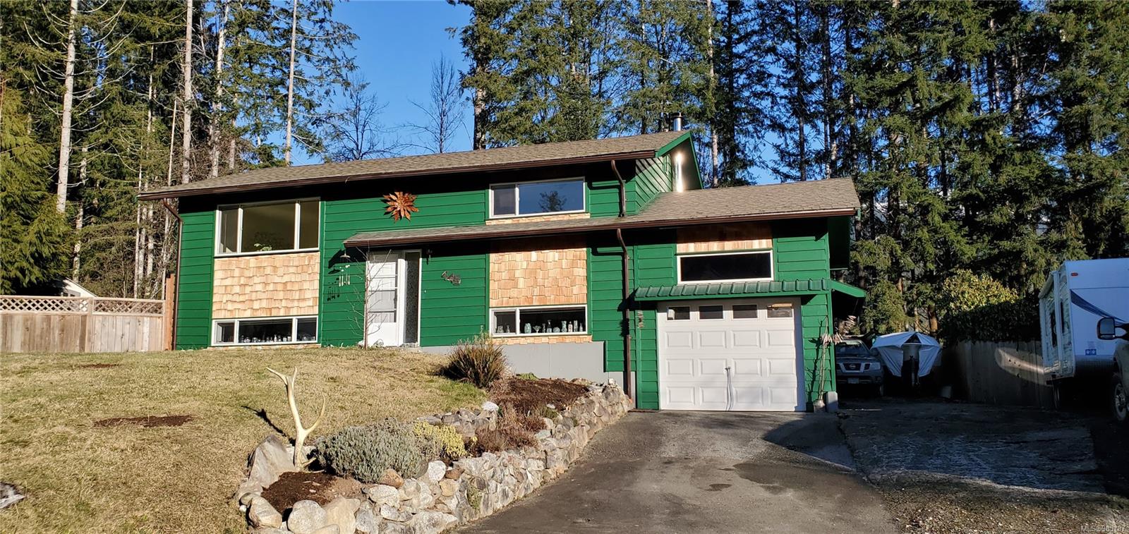 $456,000 - 445 Cedar Crt<br>British Columbia, V0P 1G0