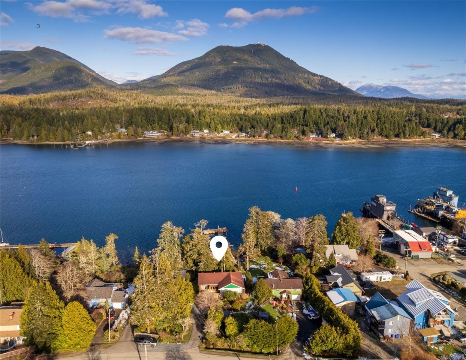 $1,395,000 - 1373 Helen Rd<br>Ucluelet, British Columbia, V0R 3A0