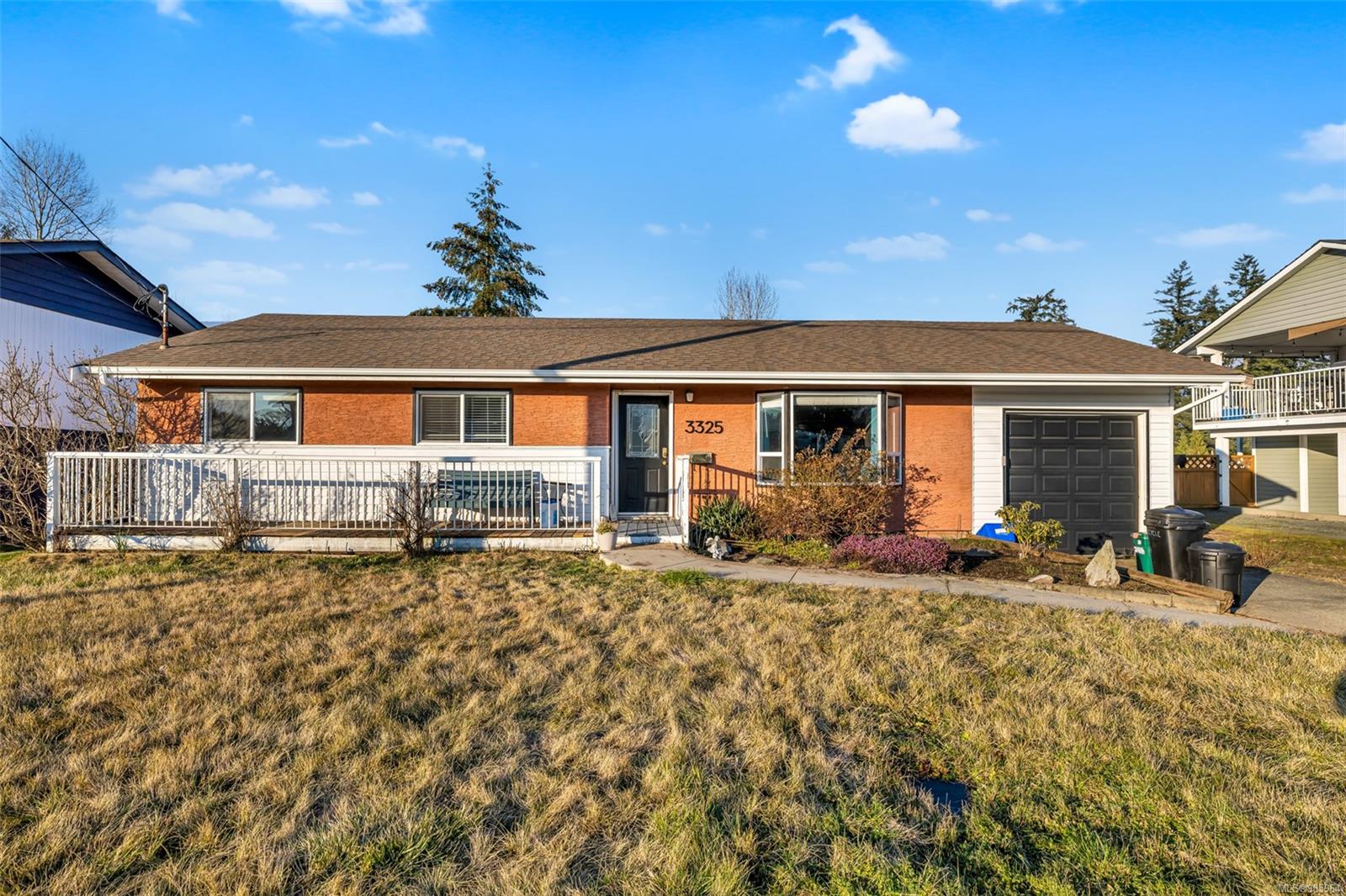 $669,900 - 3325 Hawkes Blvd<br>British Columbia, V9L 4S7