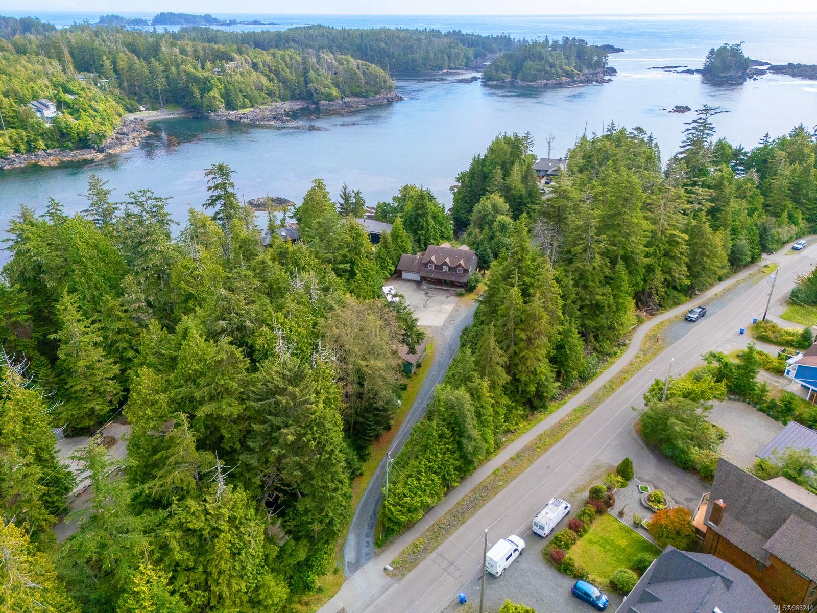 $1,635,000 - 398 Marine Dr<br>Ucluelet, British Columbia, V0R 3A0