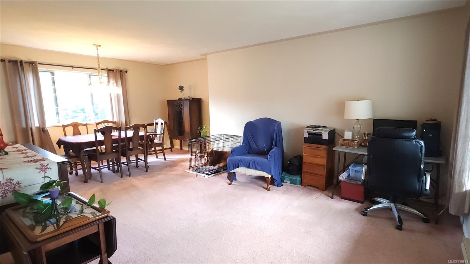$785,000 - 1227 Gazelle Rd<br>British Columbia, V9W 7J8