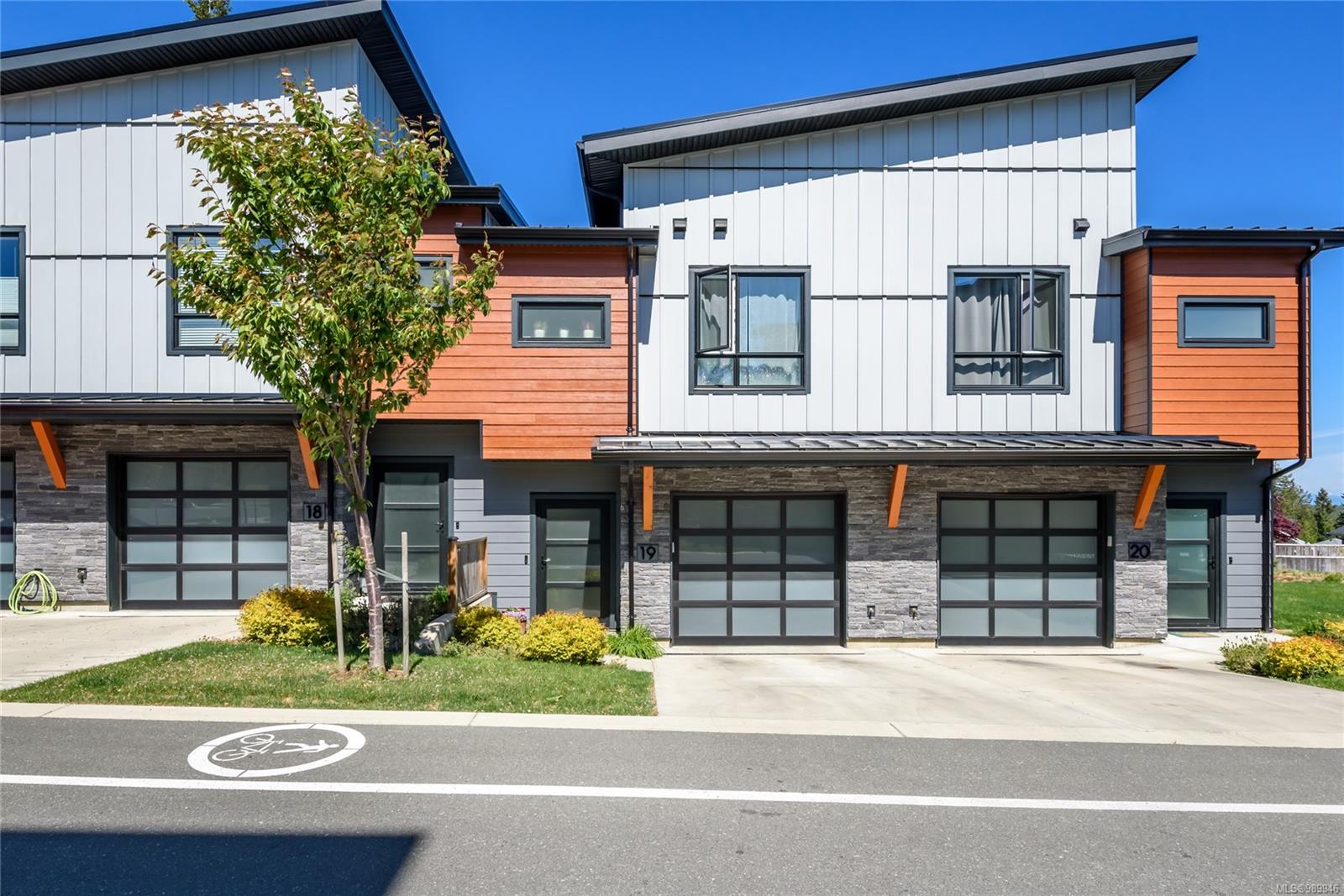 $688,000 - 623 Crown Isle Blvd<br>British Columbia, V9N 9W1