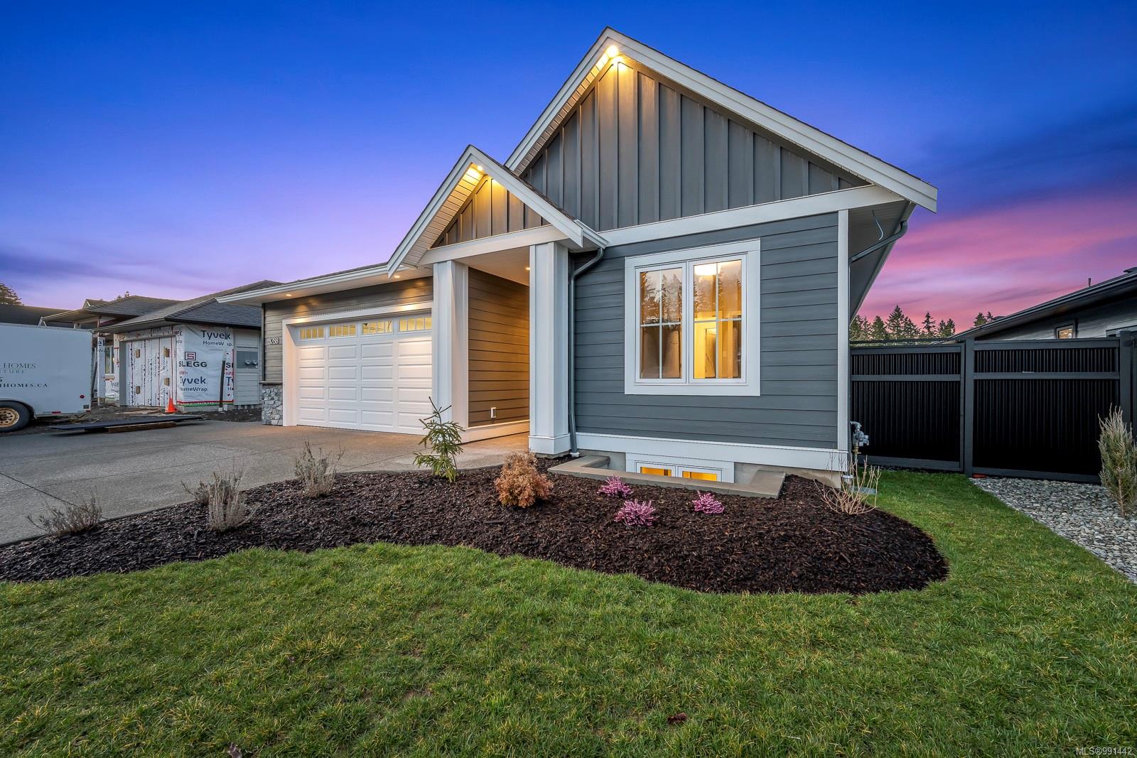 $1,349,000 - 3288 Marygrove Pl<br>British Columbia, V9N 0E7