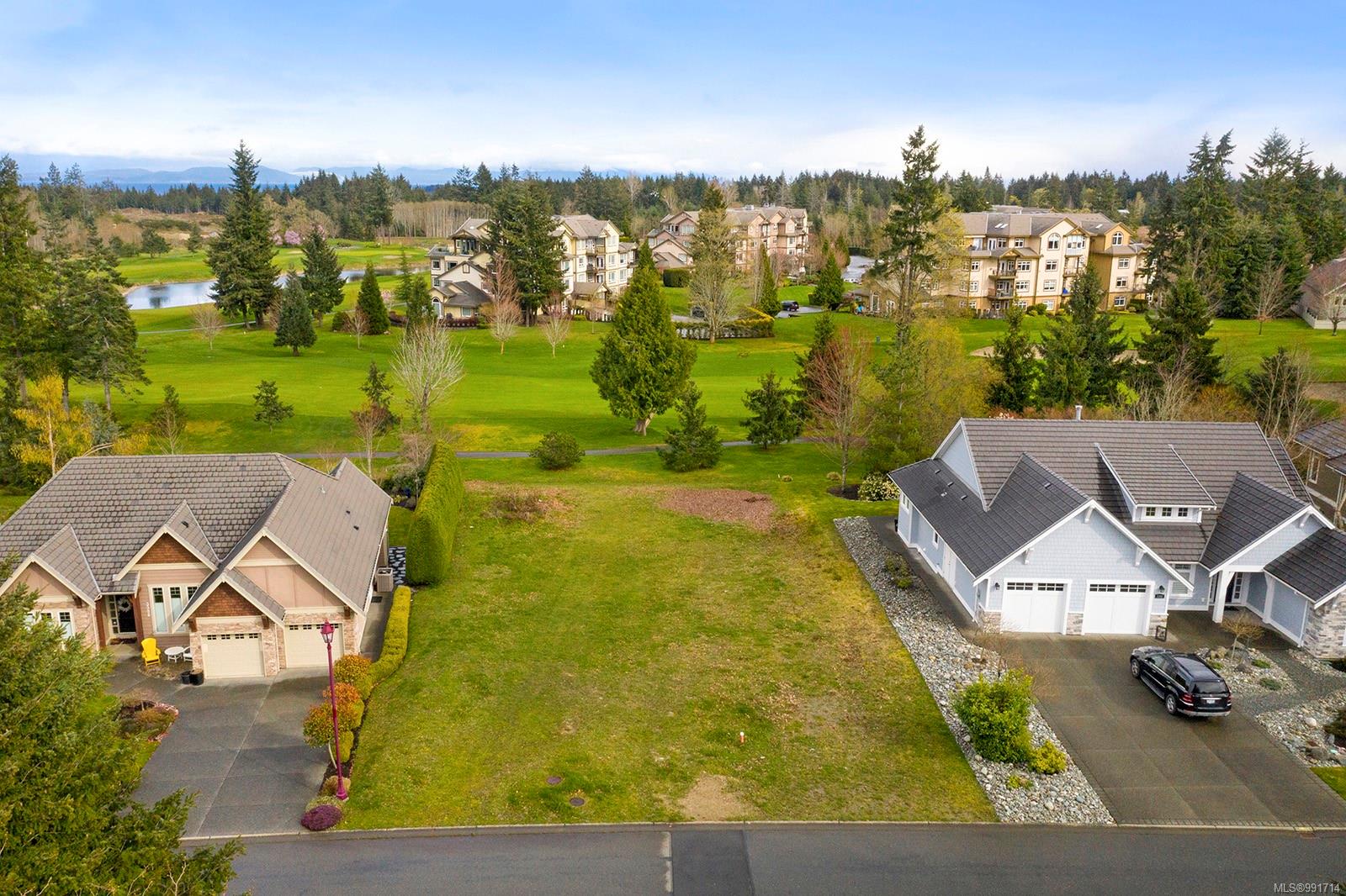 $699,500 - 3358 Majestic Dr<br>British Columbia, V9N 9X6