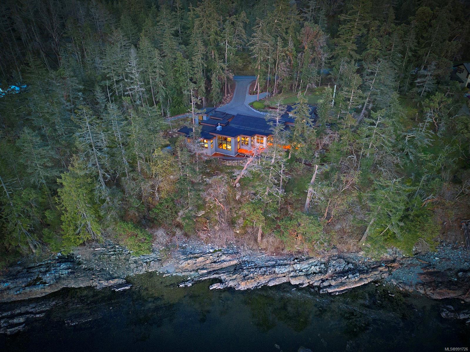 $3,995,000 - 1735 Claudet Rd<br>British Columbia, V9P 9B4
