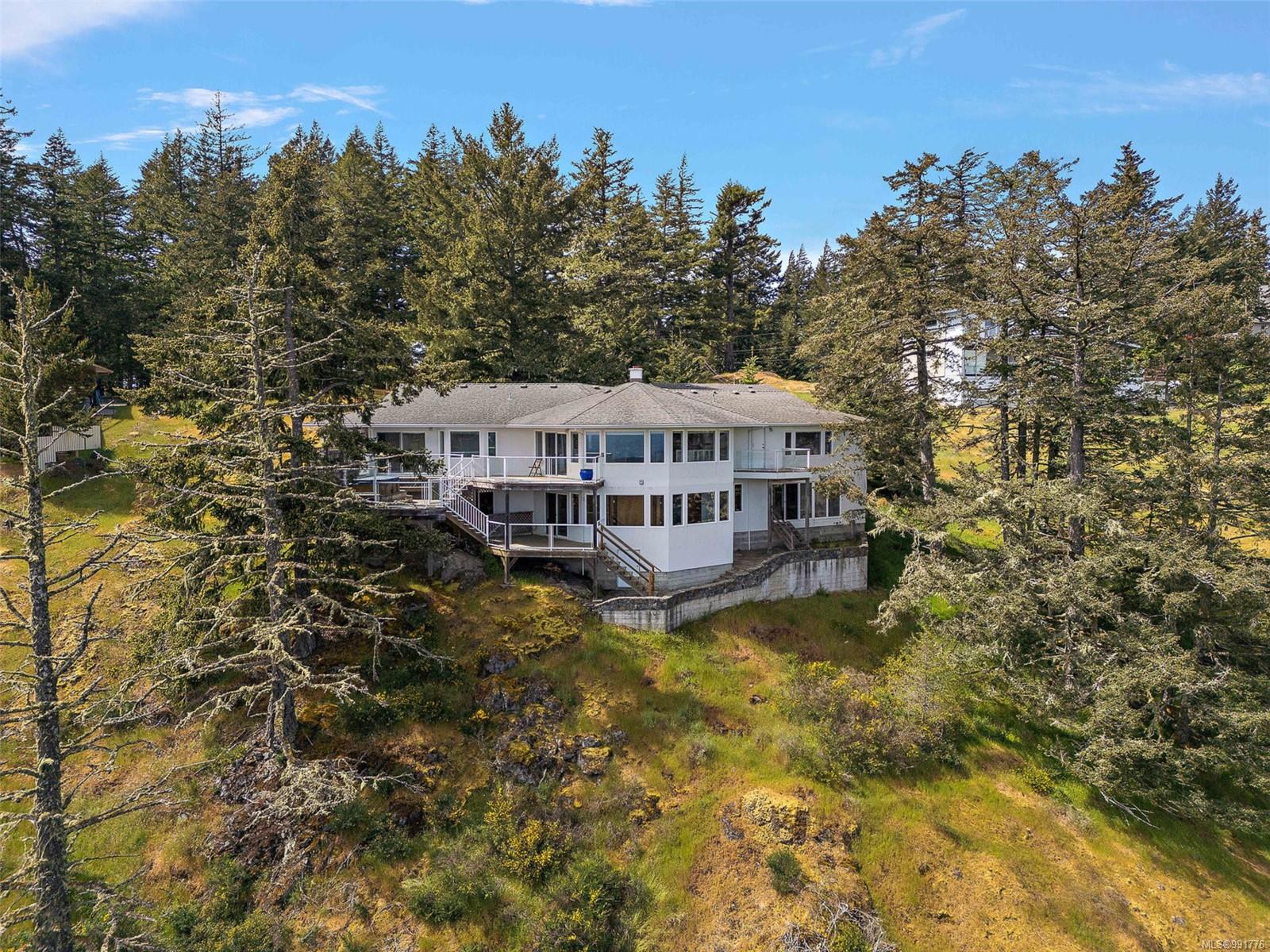 $1,350,000 - 681 Cains Way<br>British Columbia, V9Z 1C6