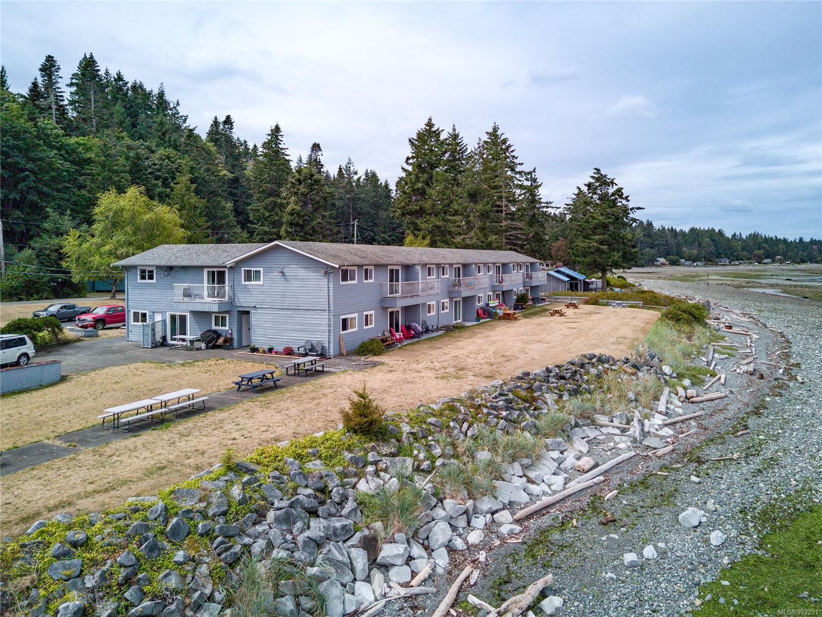 $450,000 - 5730 Coral Rd<br>British Columbia, V9J 1W9