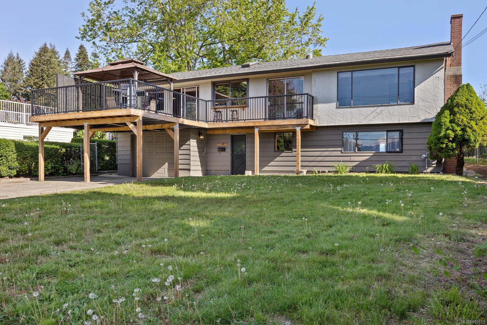 $799,900 - 2178 Downey Ave<br>British Columbia, V9M 1W8