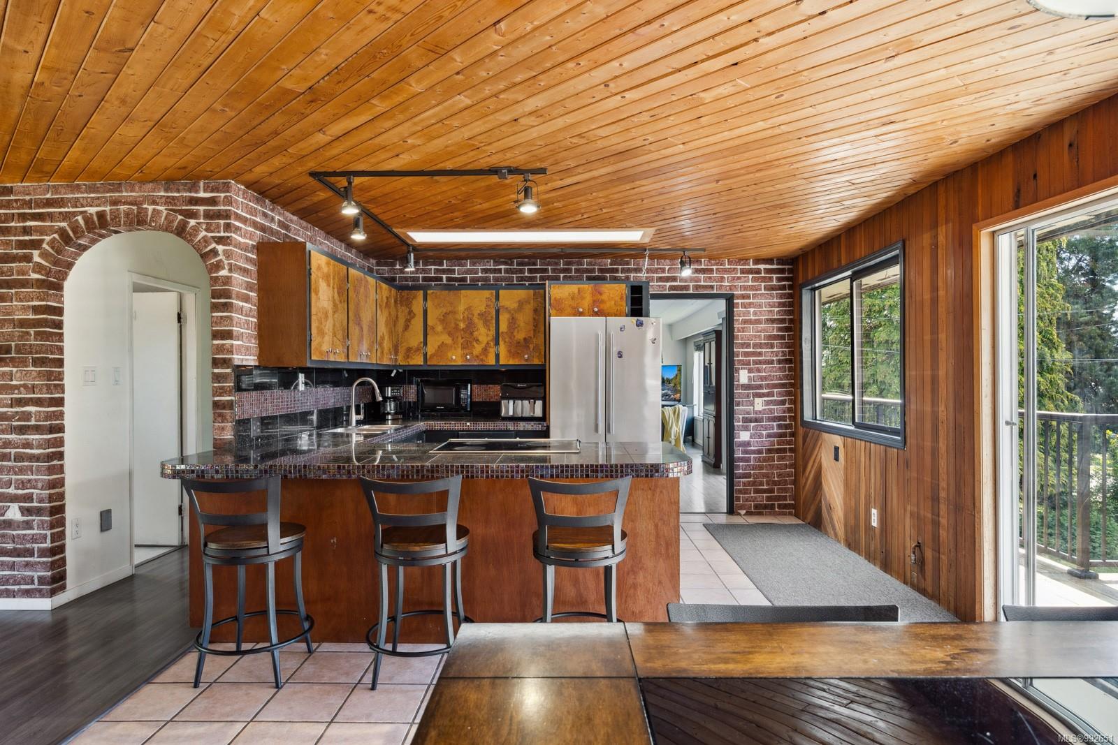 $799,900 - 2178 Downey Ave<br>British Columbia, V9M 1W8