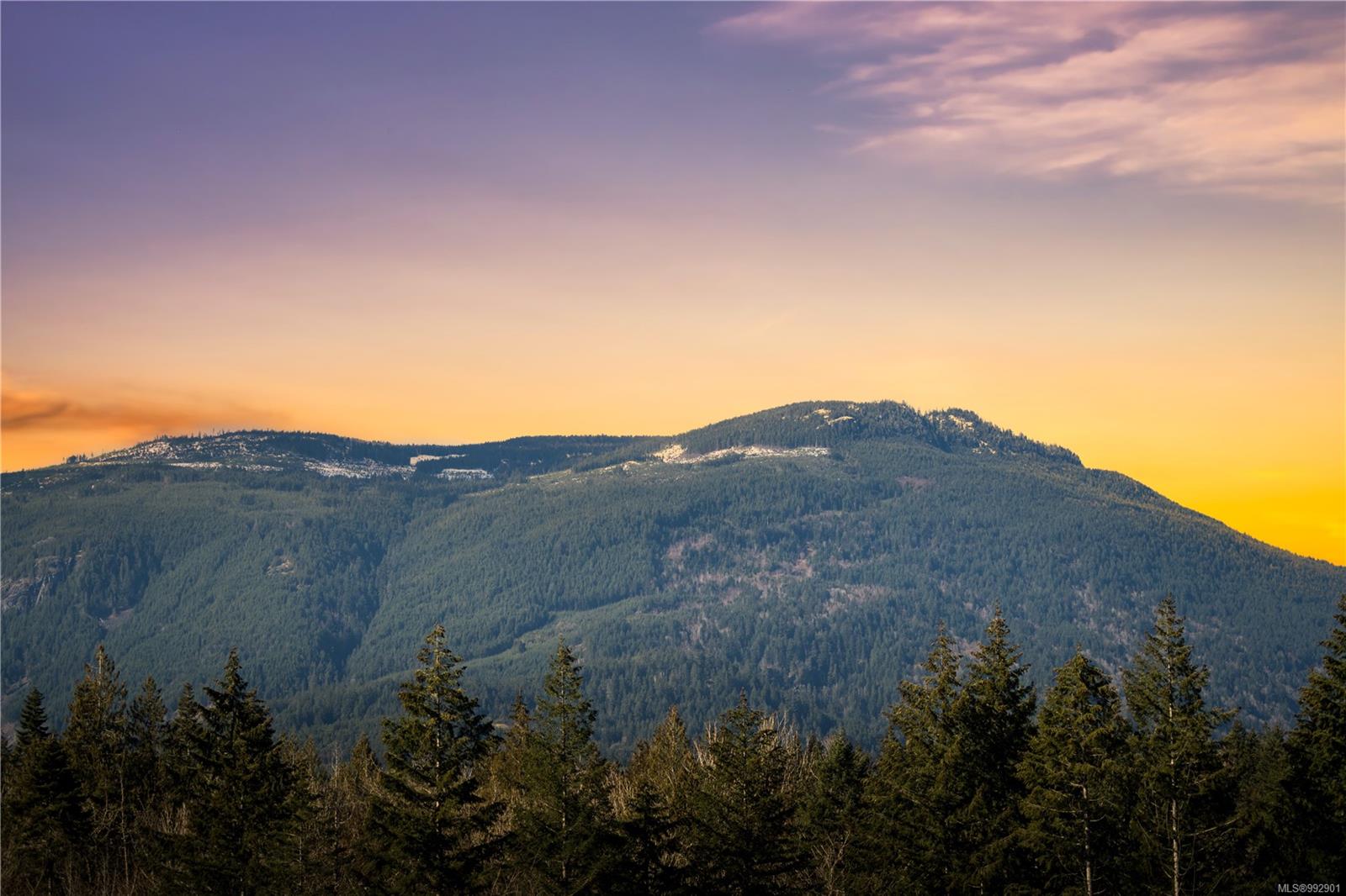 $375,000 - 3499 Henry Rd<br>British Columbia, V0R 1K0