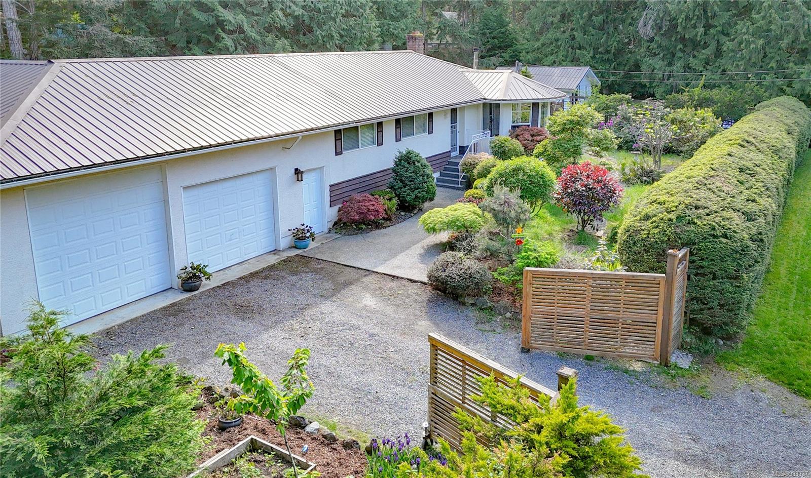 $749,900 - 34 Malaspina Dr<br>British Columbia, V0R 1X1