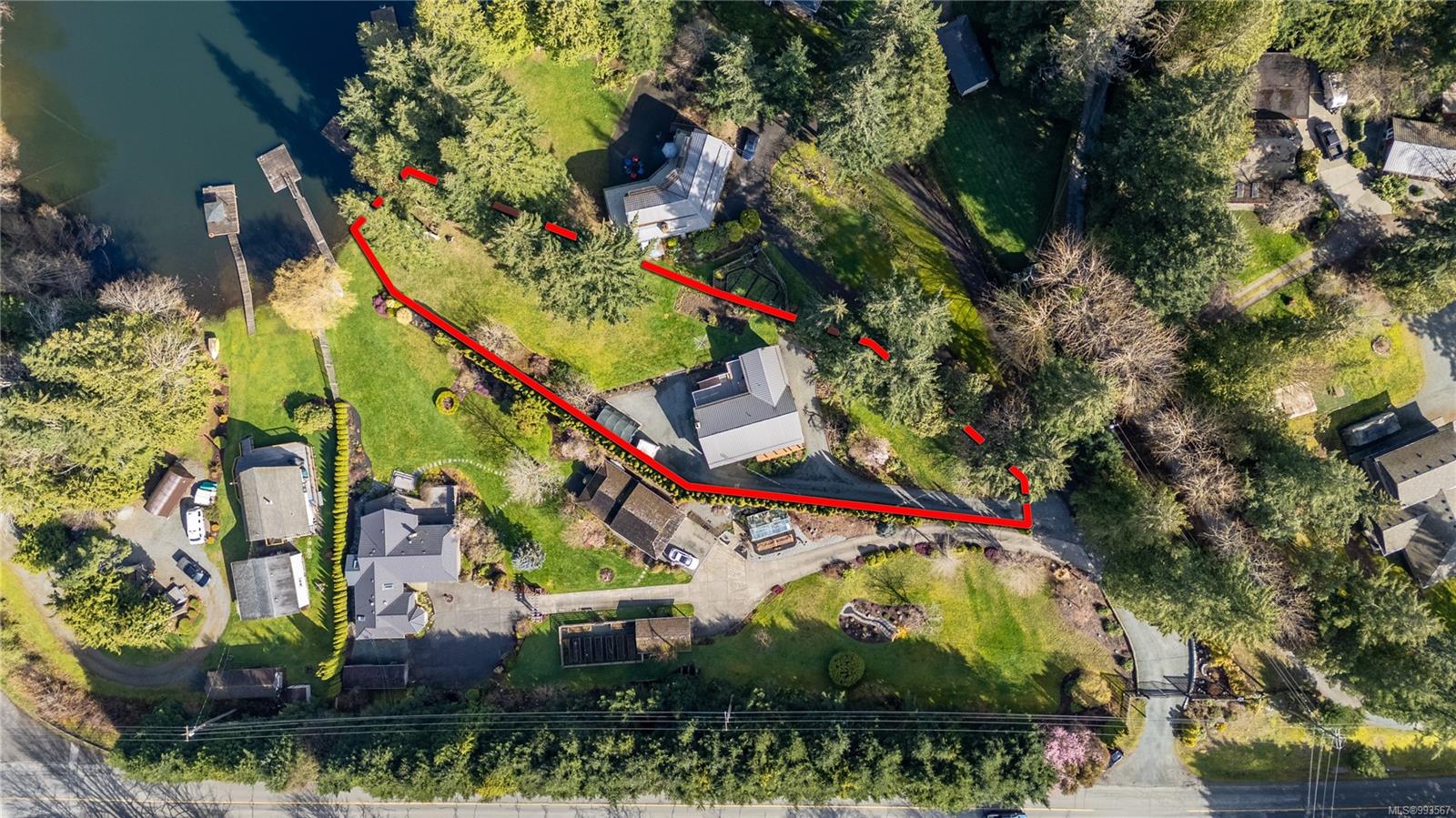 $1,299,000 - 2897 Fuller Lake Rd<br>British Columbia, V0R 1K5