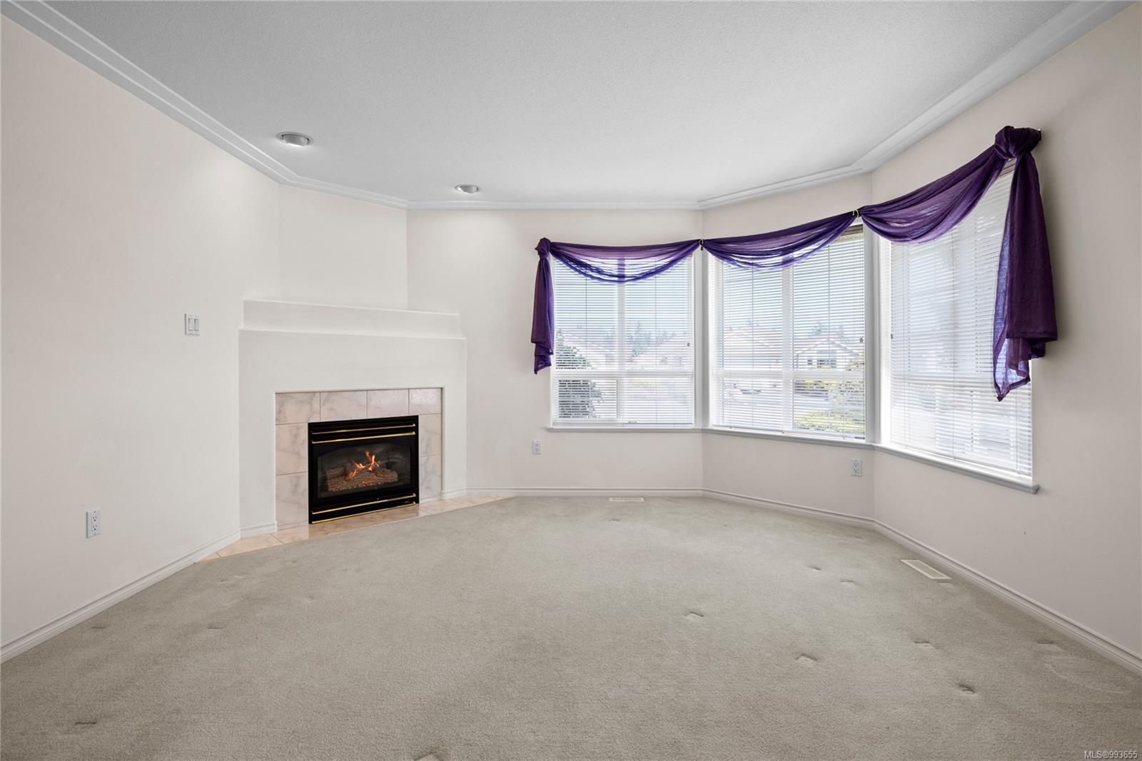 $799,900 - 1040 Sunrise Dr<br>British Columbia, V9K 2K6
