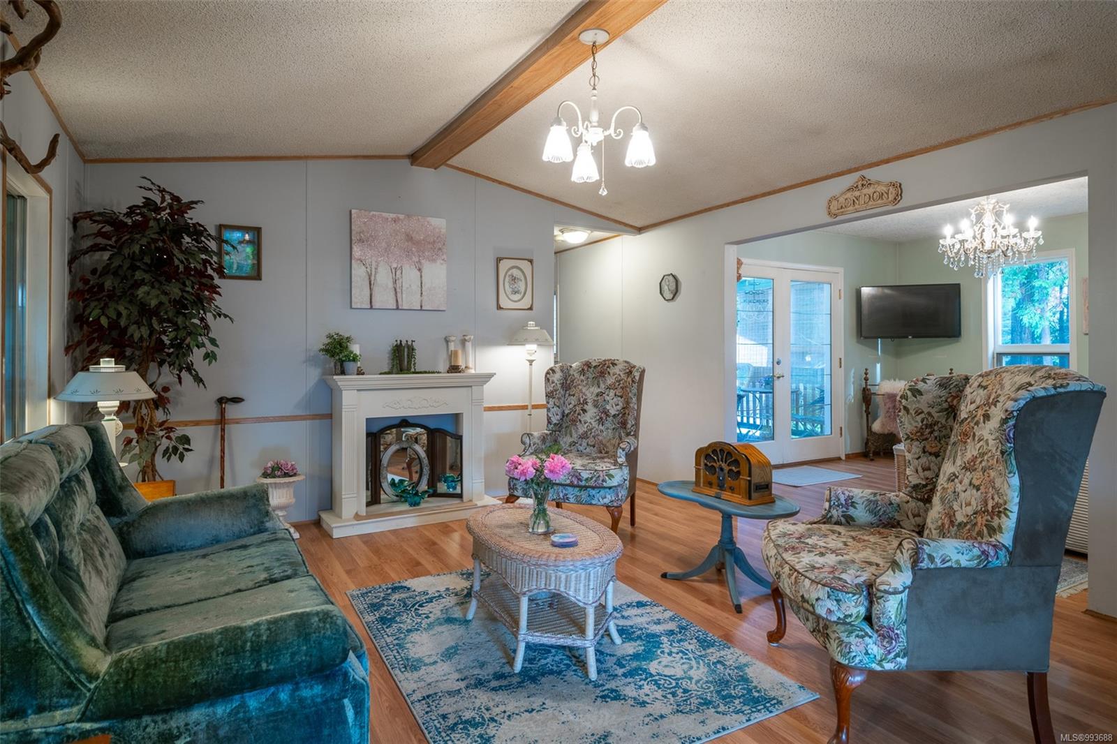 $310,000 - 3640 Trans Canada Hwy<br>British Columbia, V0R 1L0