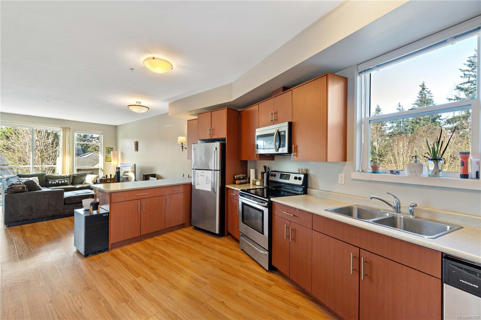 $474,900 - 5170 Dunster Rd<br>British Columbia, V9T 2Z2