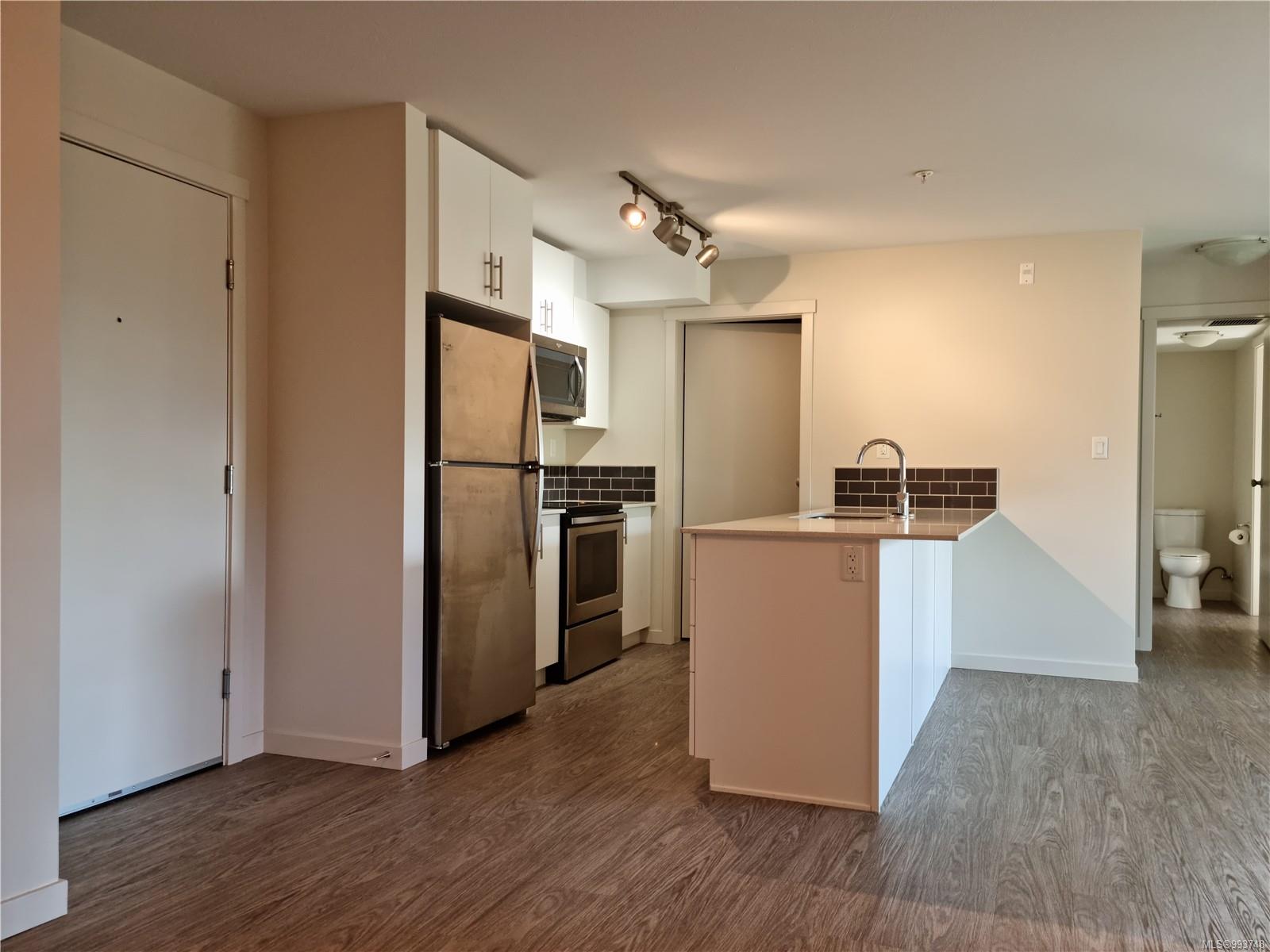 $420,000 - 1944 Riverside Lane<br>British Columbia, V9N 0E5