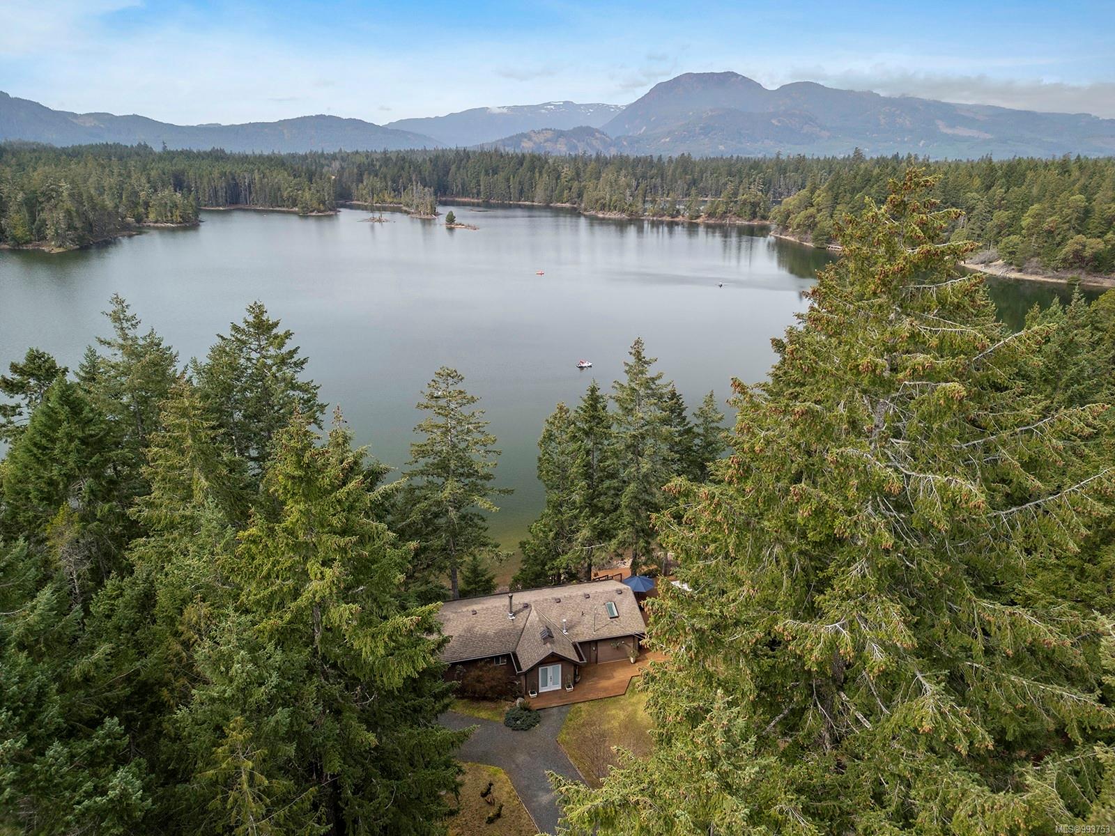 $3,200,000 - 1120 Spider Lake Rd<br>British Columbia, V9K 2L7