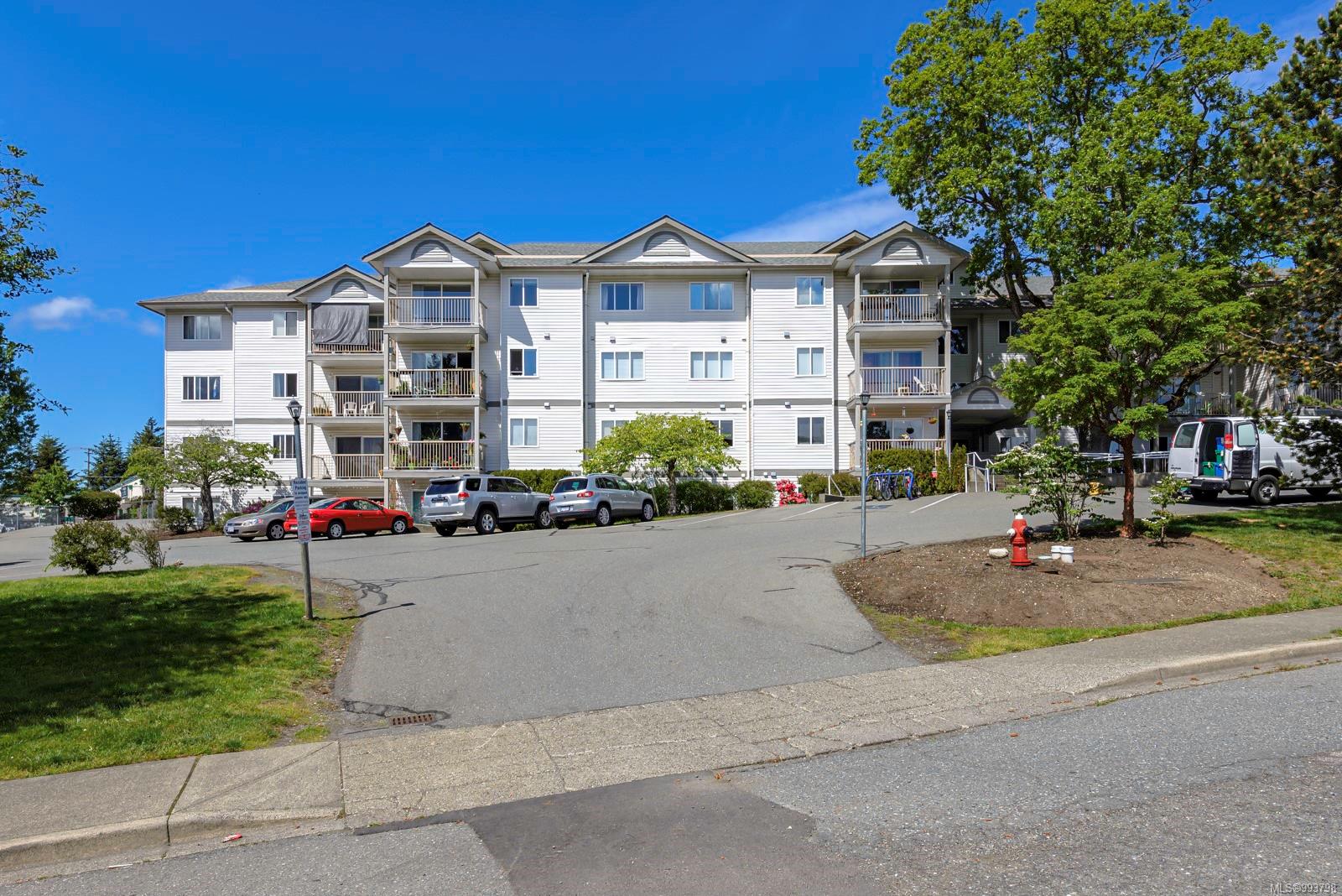 $329,900 - 840 Braidwood Rd<br>British Columbia, V9N 3R9