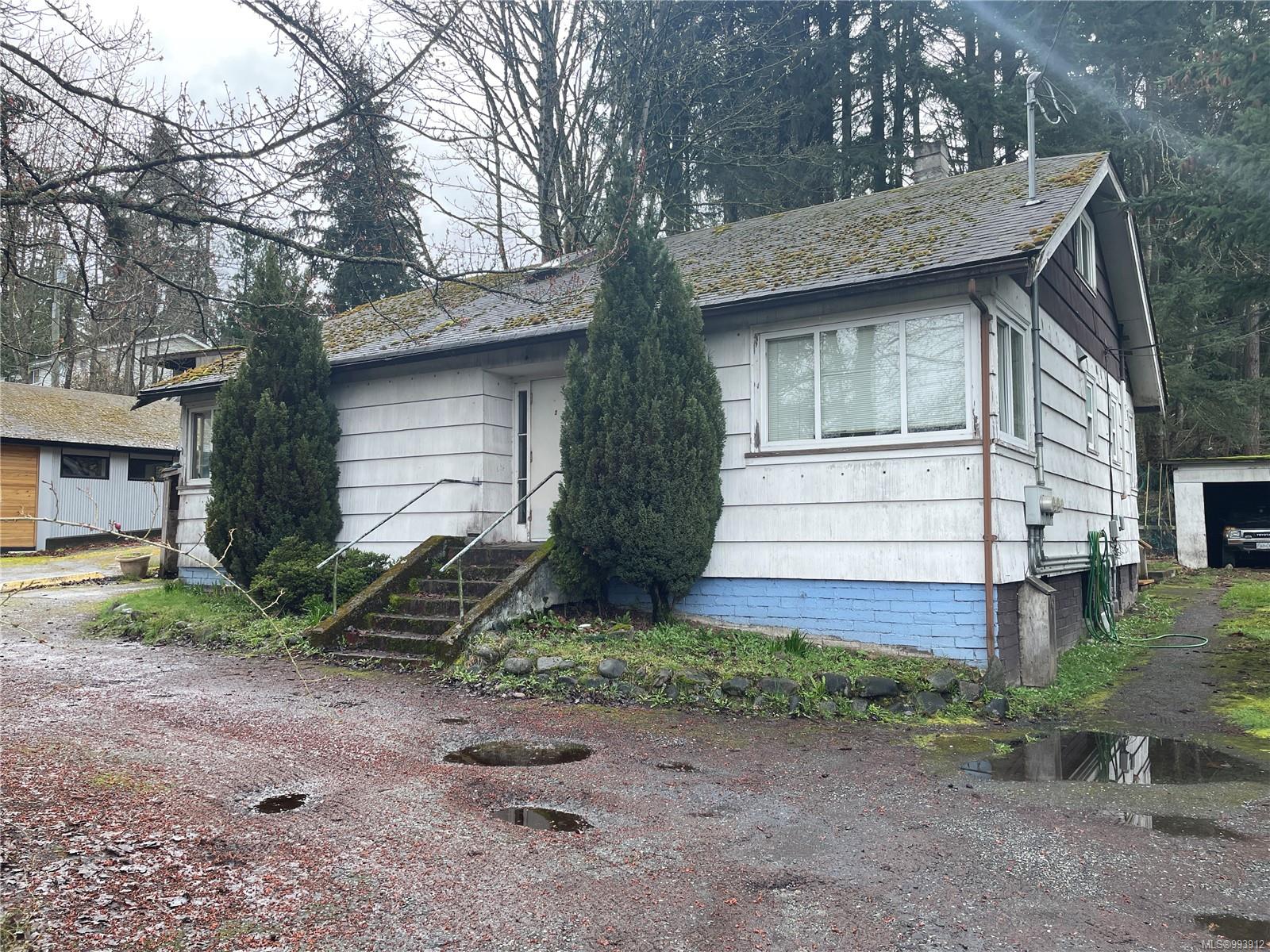 $529,900 - 1136 Trans Canada Hwy<br>British Columbia, V9G 1A0