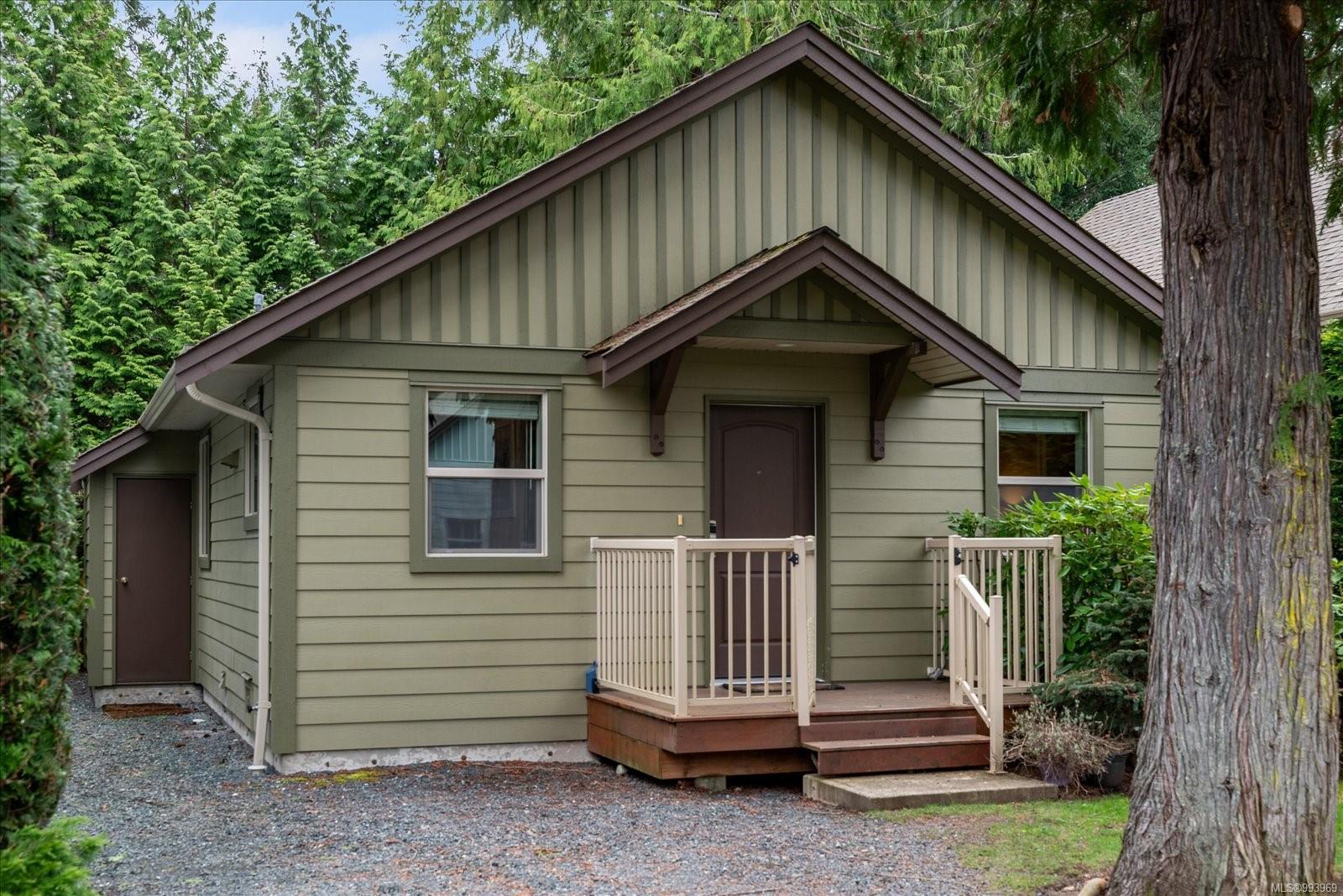 $629,000 - 1130 Resort Dr<br>British Columbia, V9P 2E3