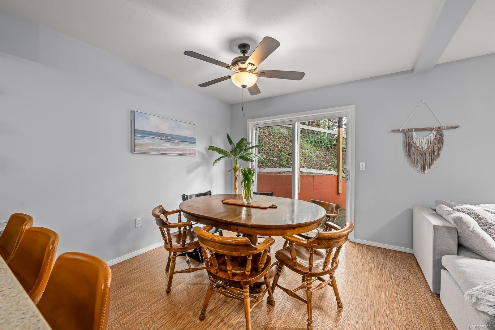 $589,000 - 1098 1st St<br>British Columbia, V9N 1A9
