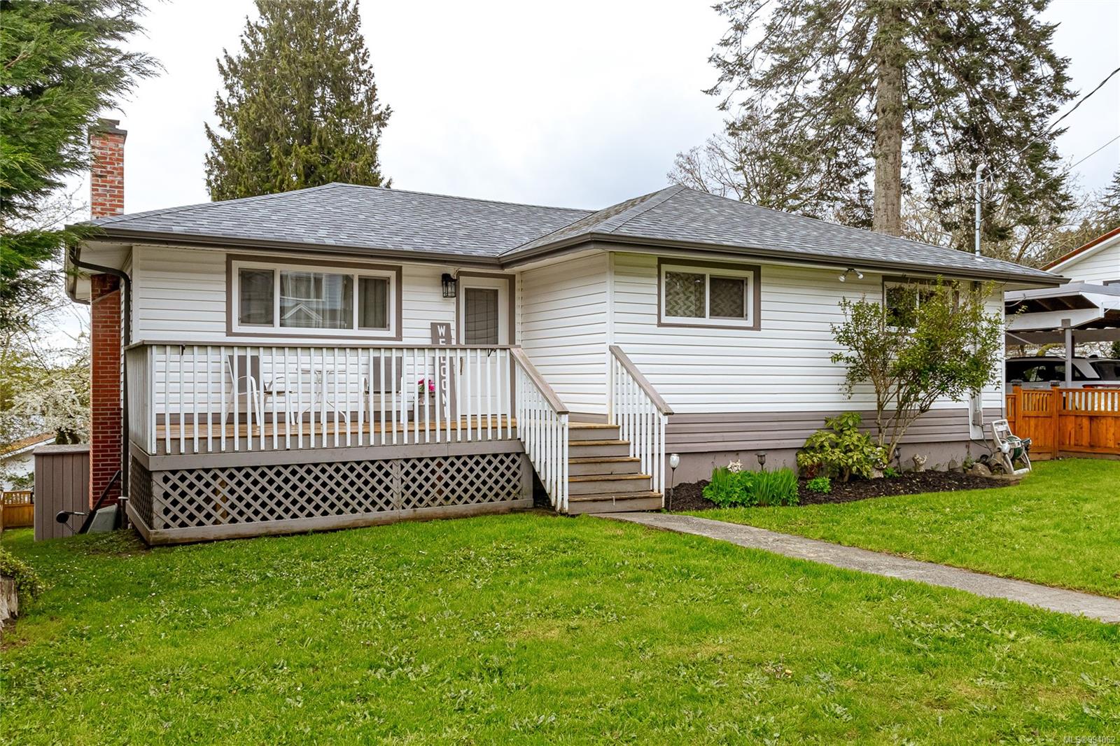 $764,900 - 7985 Arthur St<br>British Columbia, V0R 1R0