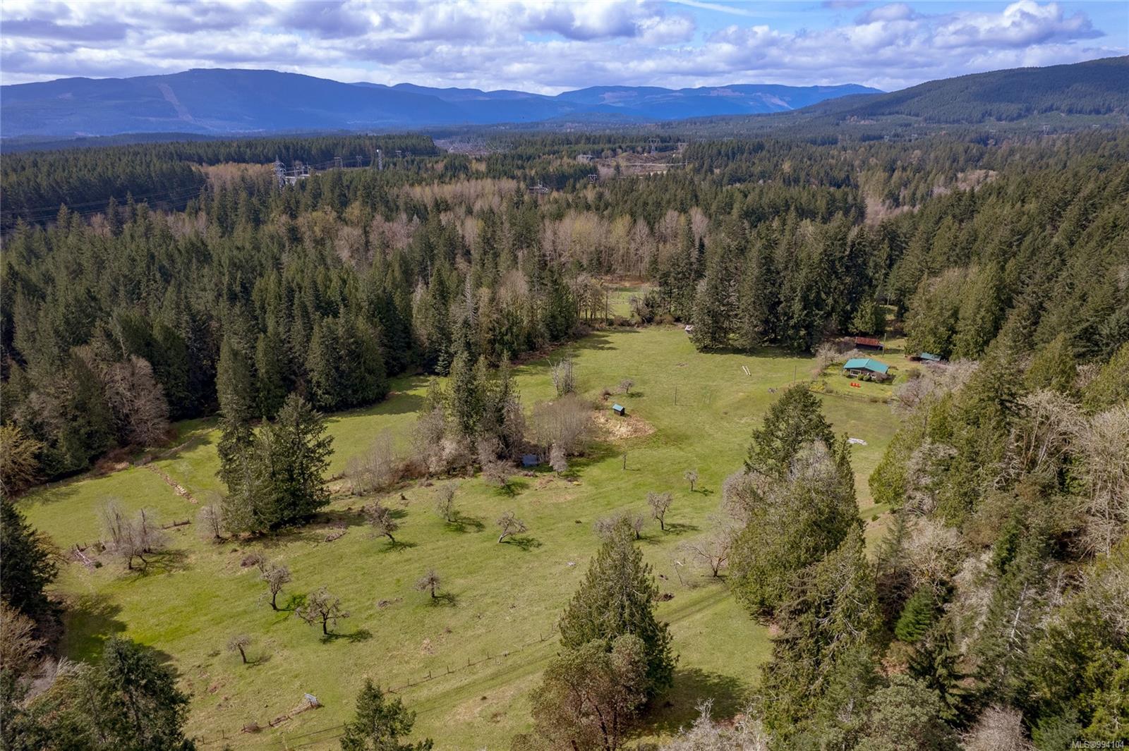 $2,149,000 - 6633 Hillcrest Rd<br>British Columbia, V9L 6K4