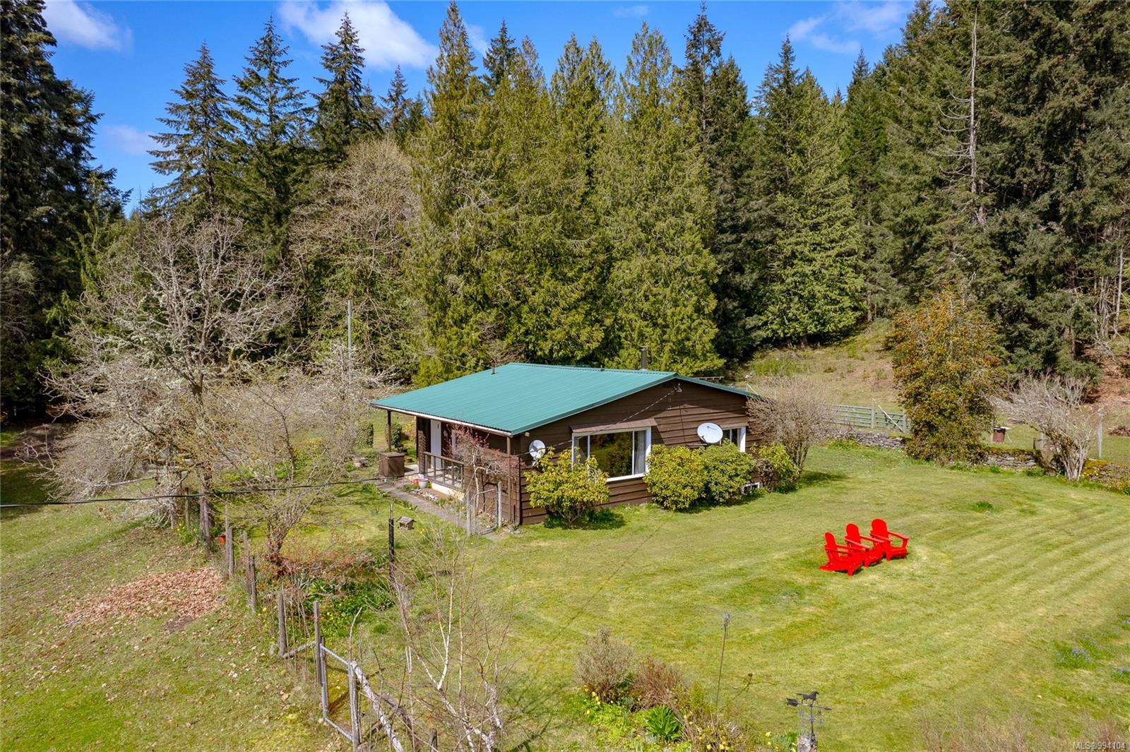 $2,149,000 - 6633 Hillcrest Rd<br>British Columbia, V9L 6K4