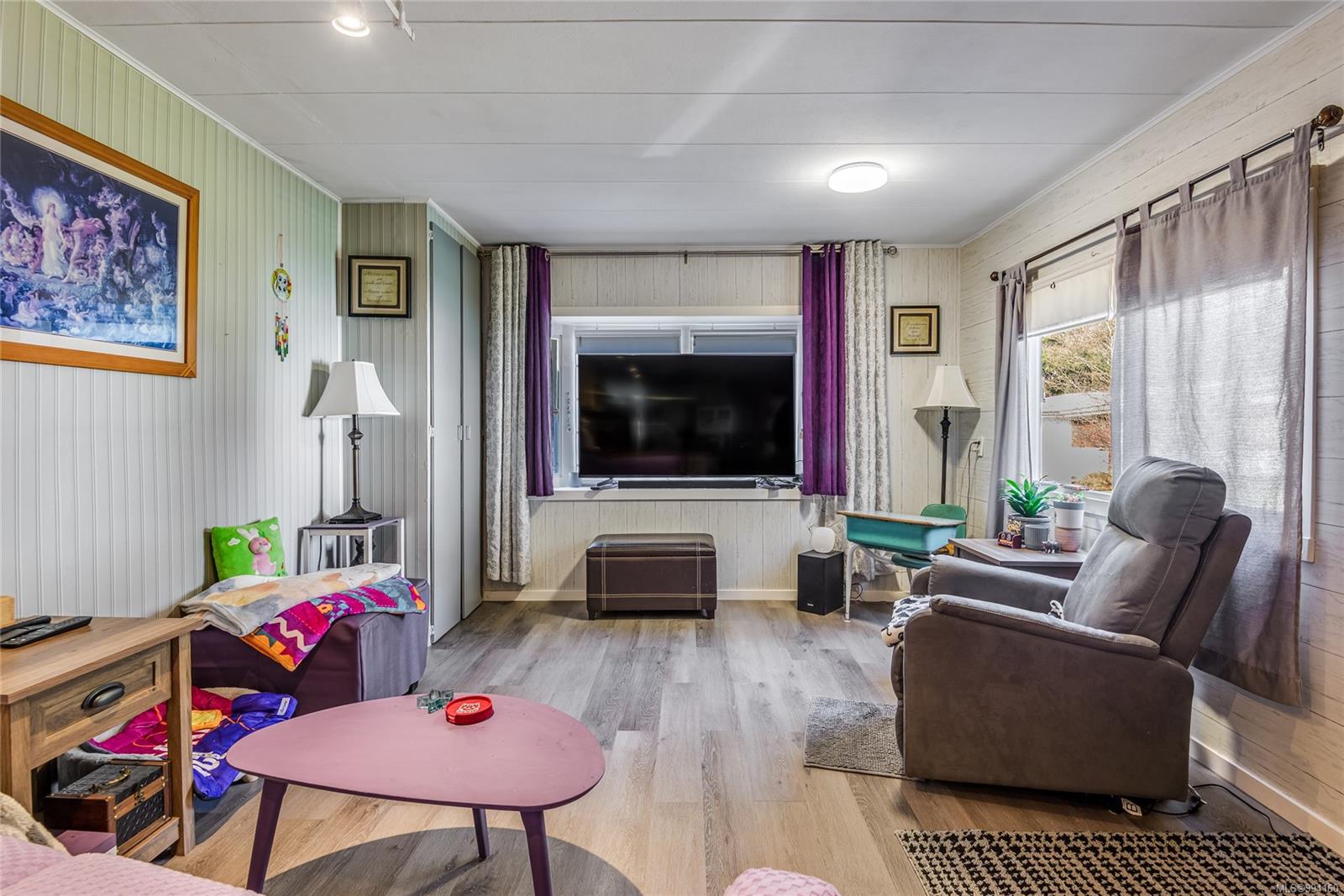 $224,800 - 1160 Shellbourne Blvd<br>British Columbia, V9W 5G5