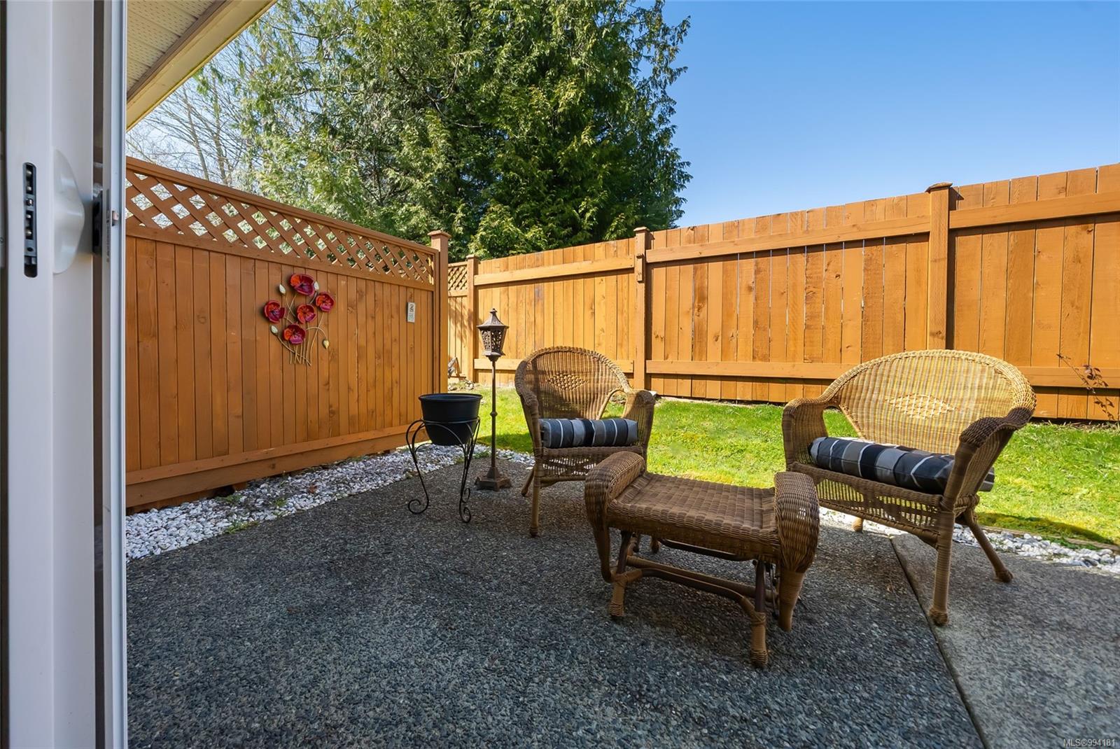 $499,000 - 450 Bay Ave<br>British Columbia, V9P 2K2