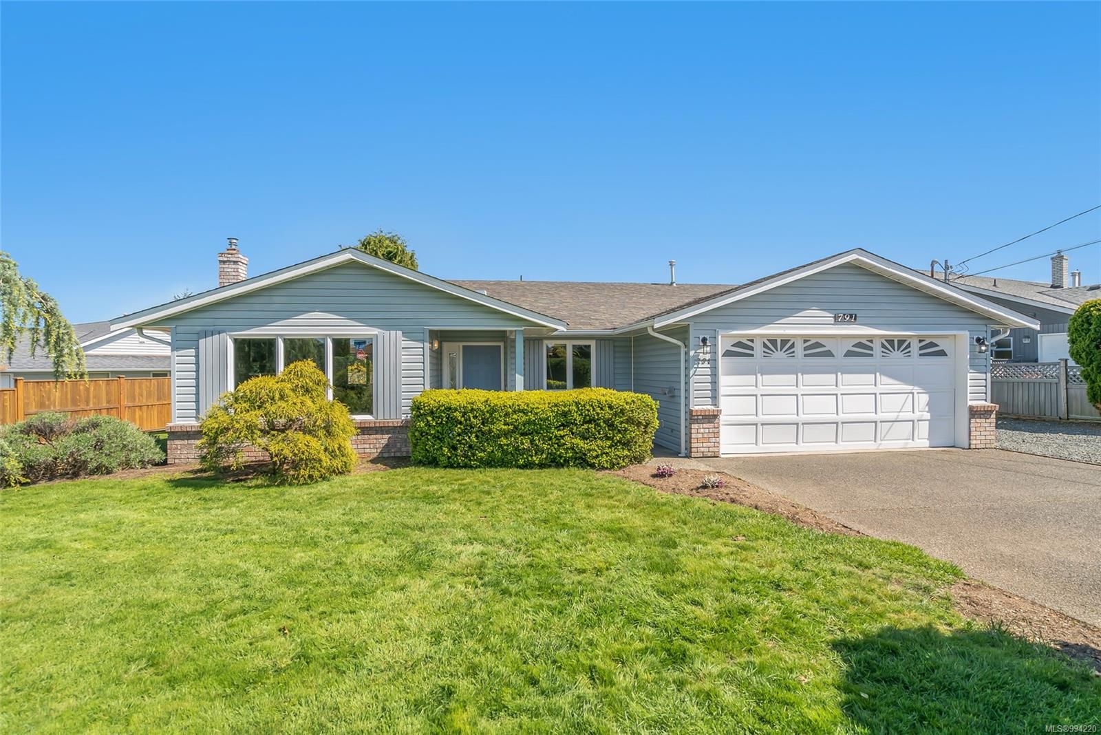 $699,900 - 791 Lilac Dr<br>British Columbia, V9P 1E5