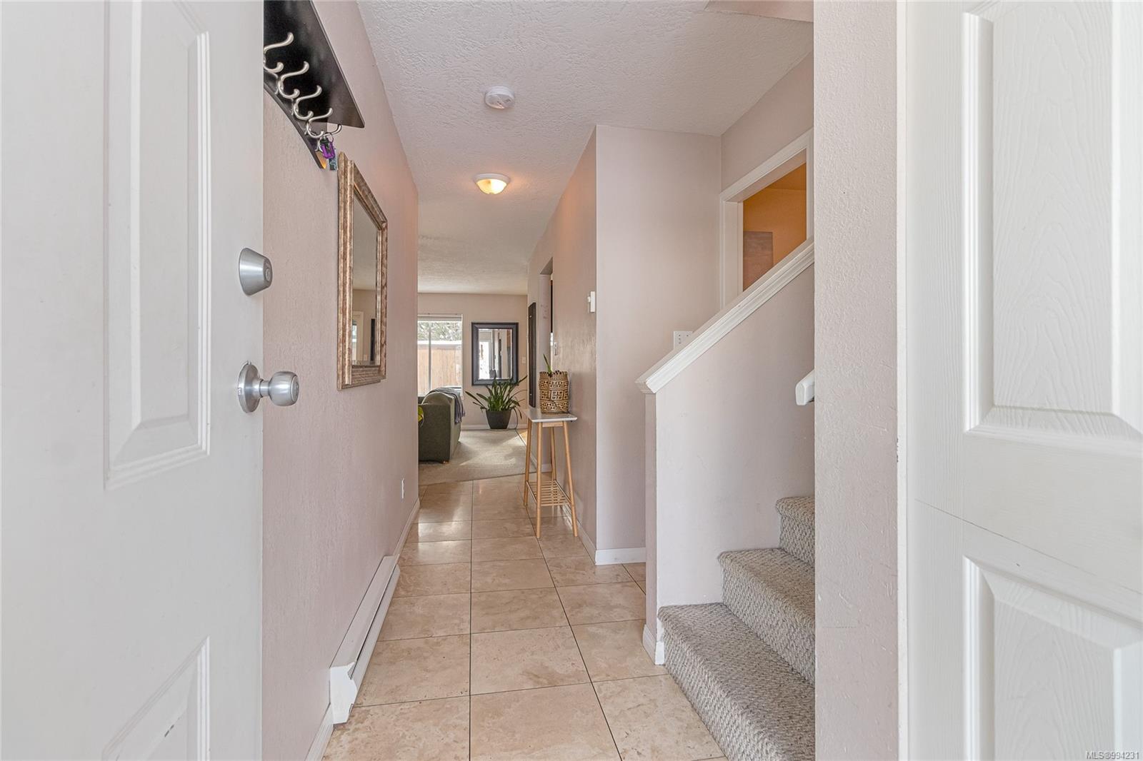 $465,000 - 711 Malone Rd<br>British Columbia, V9G 1S4