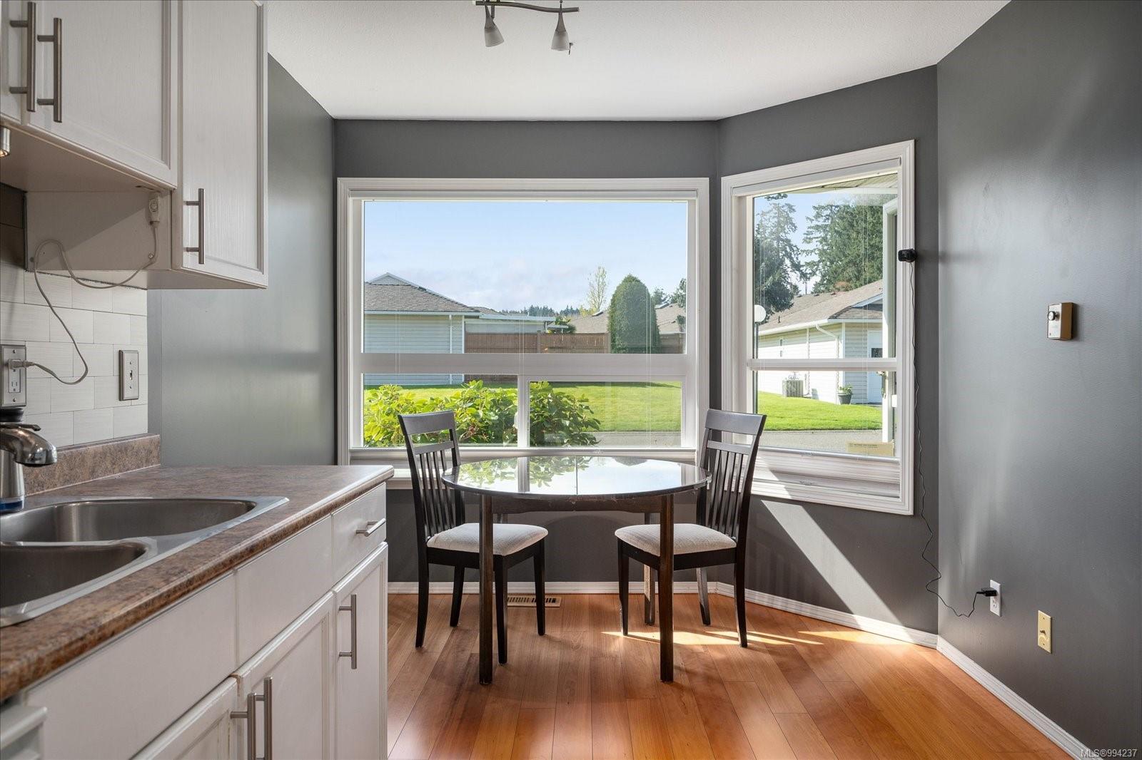$589,900 - 240 Stanford Ave<br>British Columbia, V9P 2K8