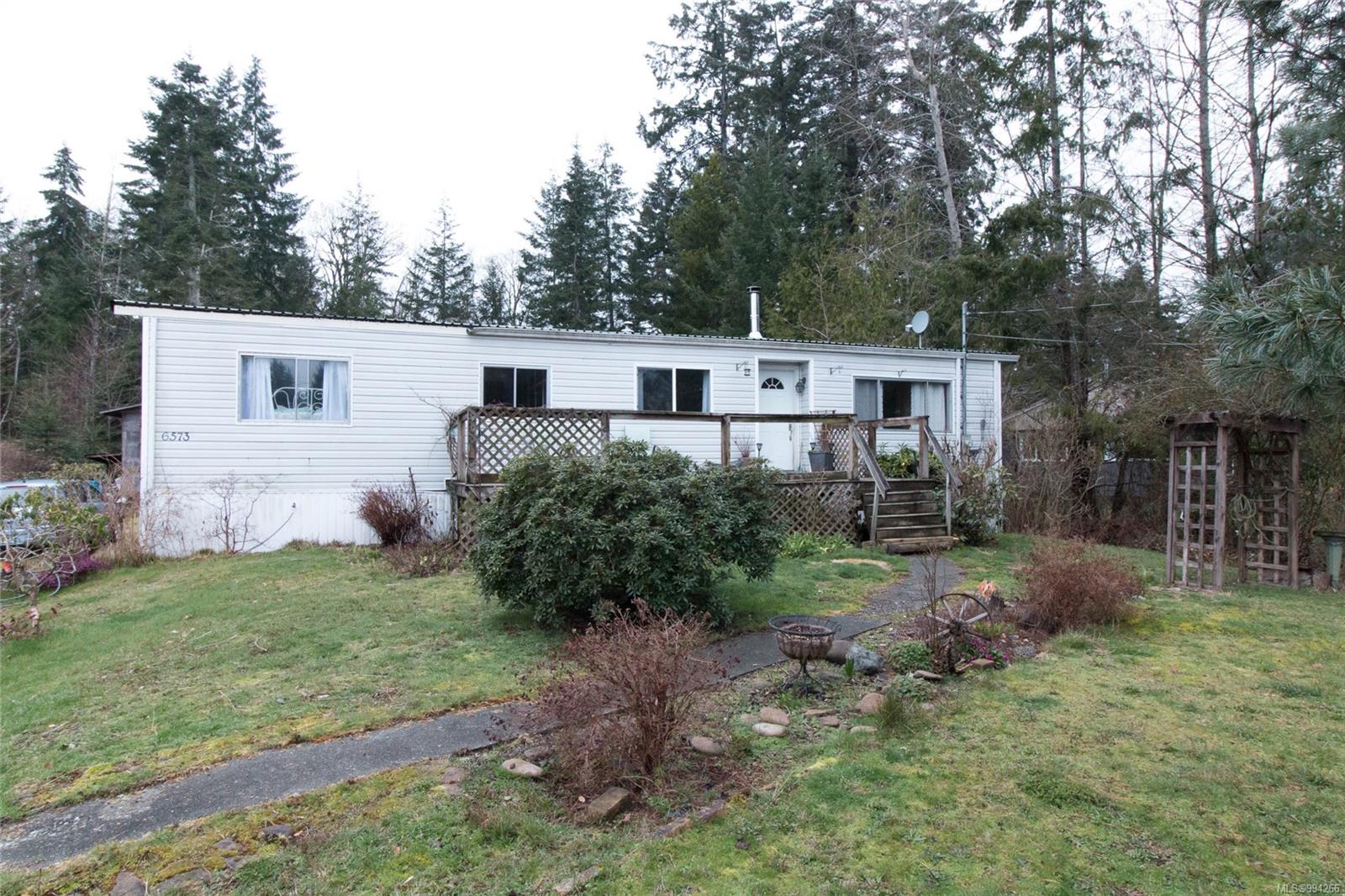 $574,900 - 6573 Mystery Beach Rd<br>British Columbia, V0R 1W0