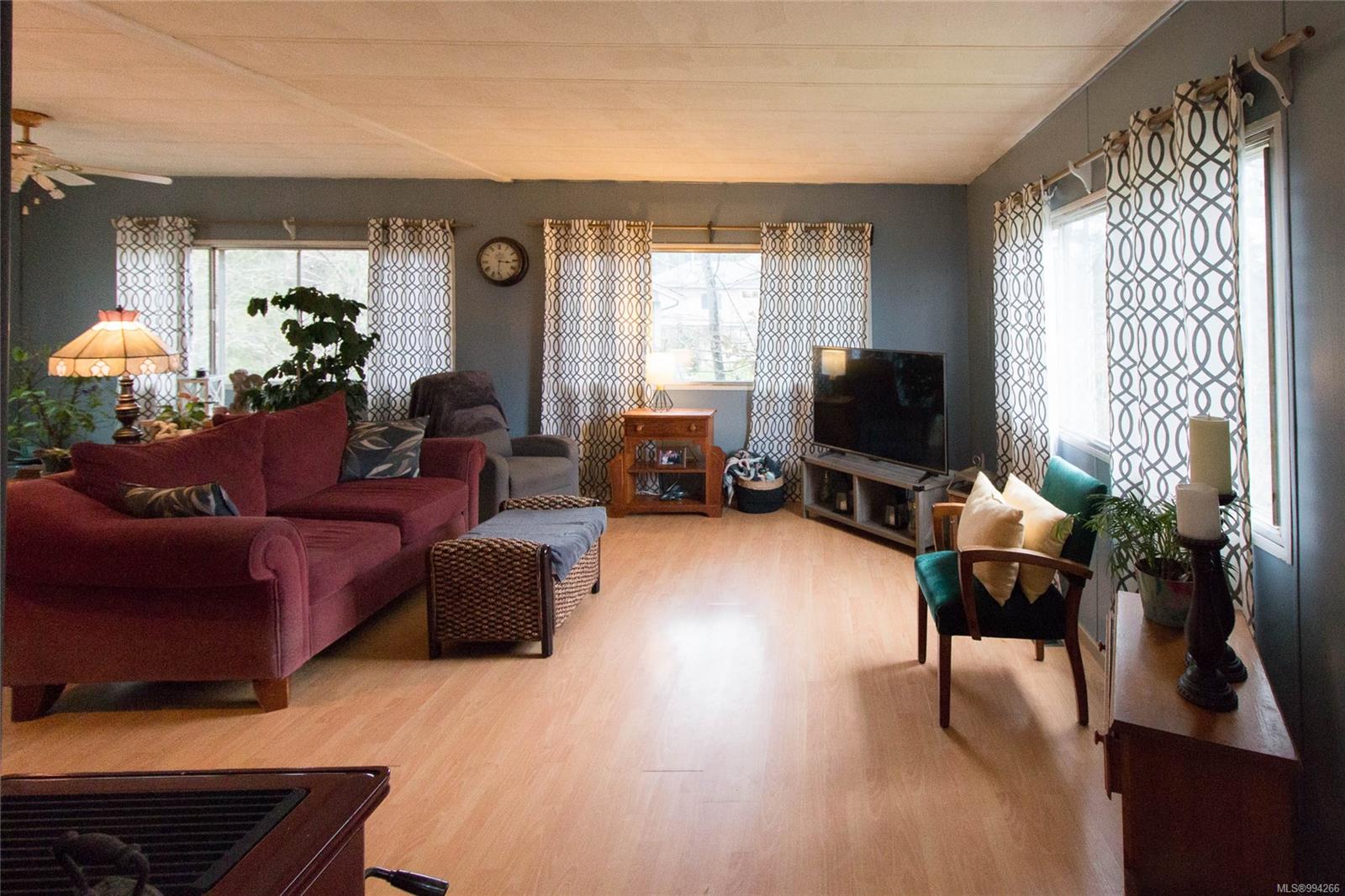 $574,900 - 6573 Mystery Beach Rd<br>British Columbia, V0R 1W0