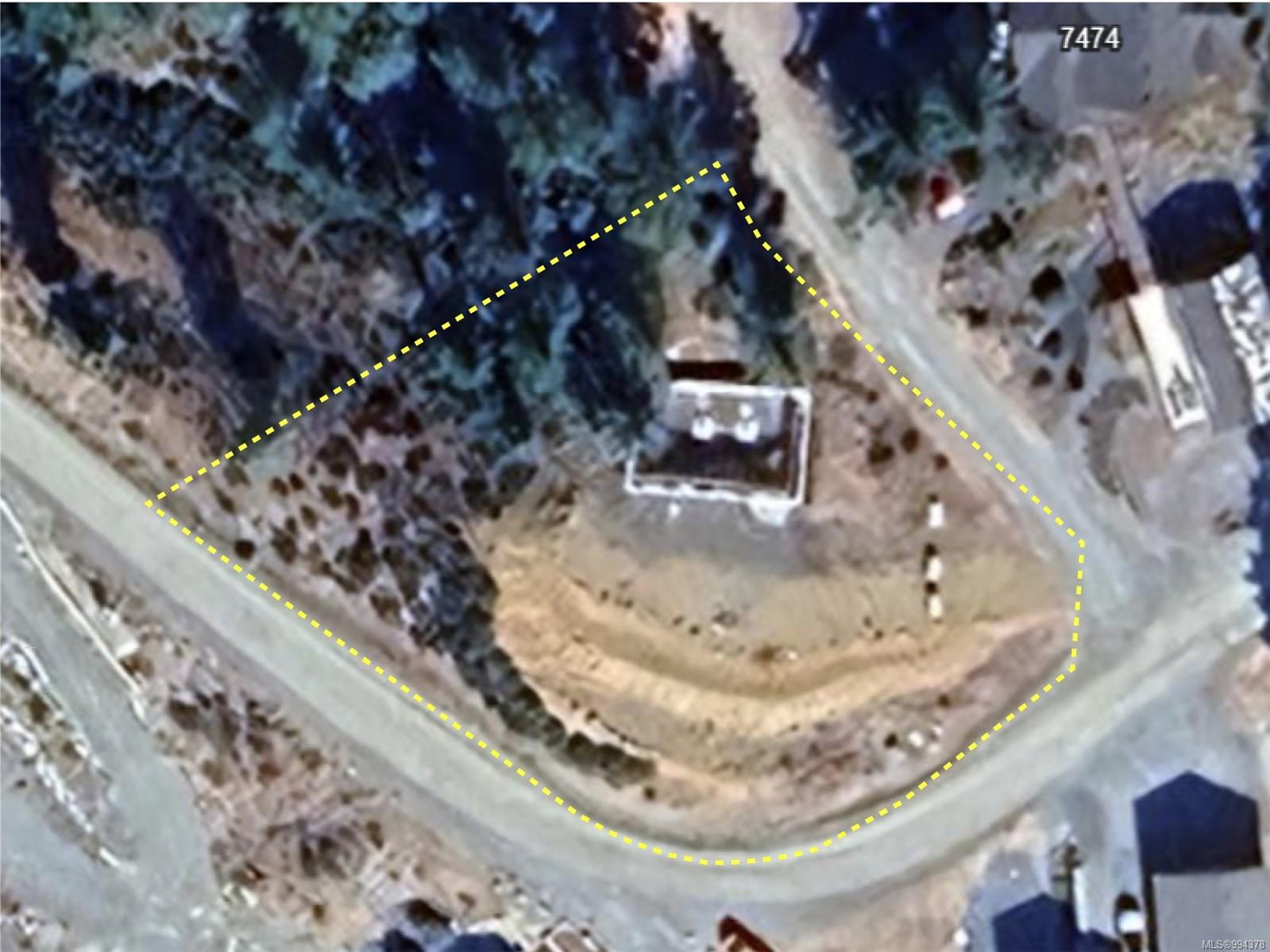 $329,000 - 7474 Pinyon Rise<br>British Columbia, V0R 2G1
