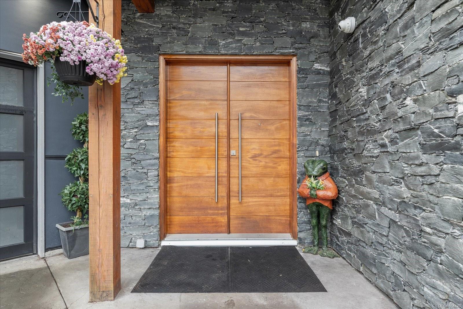 $1,499,900 - 4696 Laguna Way<br>British Columbia, V9T 0A7