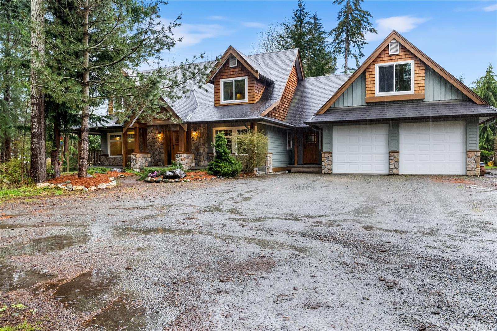 $1,670,000 - 583 Nature Park Dr<br>British Columbia, V9W 7Z9