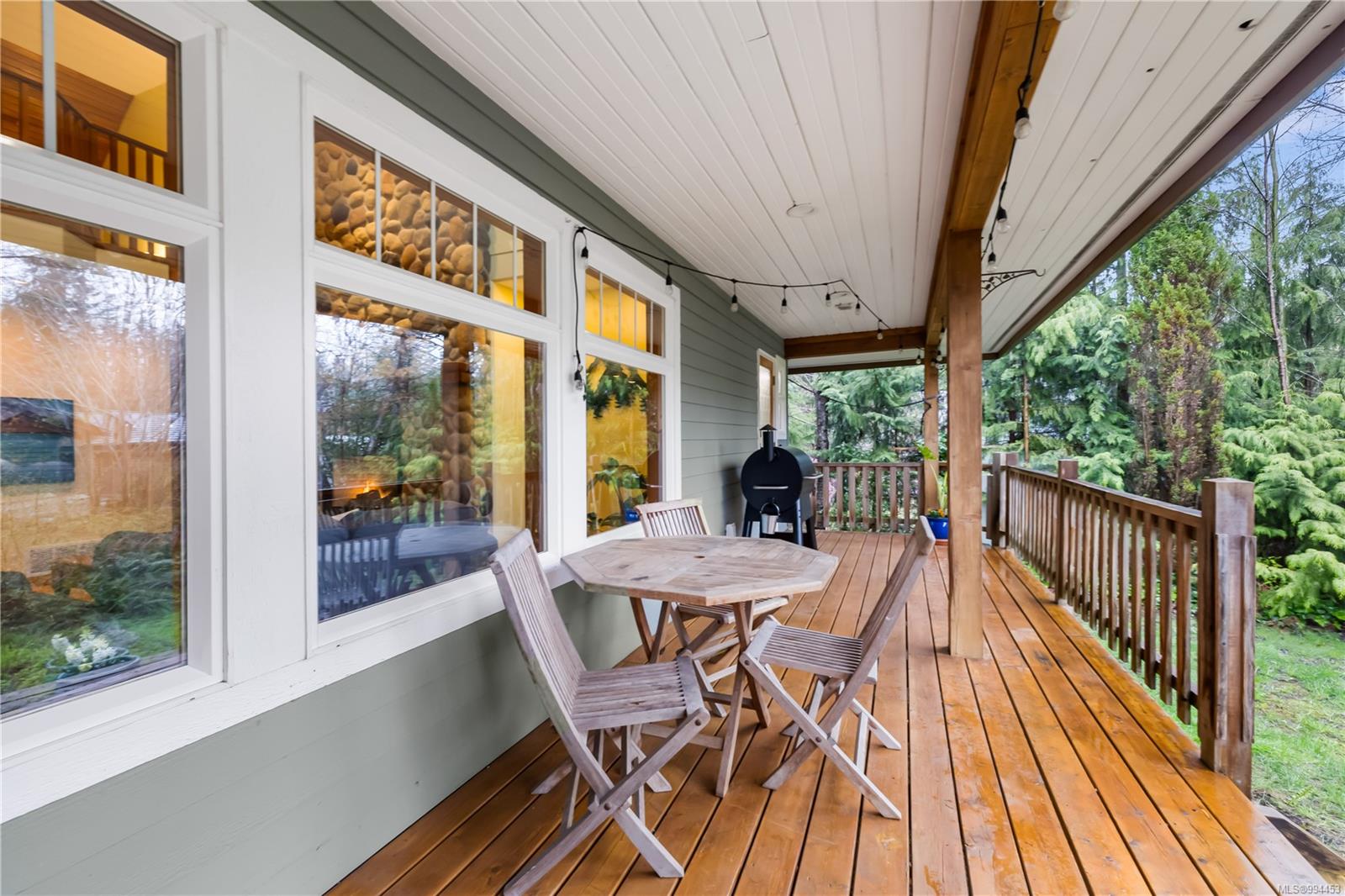 $1,670,000 - 583 Nature Park Dr<br>British Columbia, V9W 7Z9