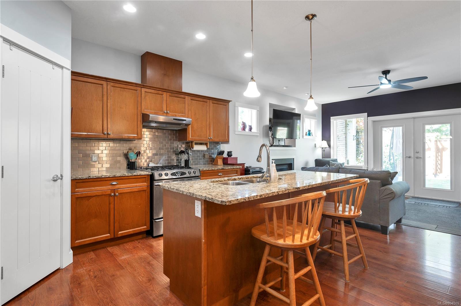 $649,900 - 3647 Vermont Pl<br>British Columbia, V9H 0B9