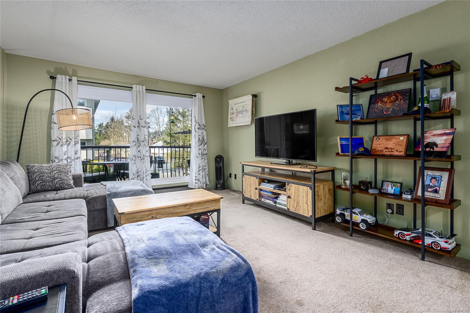 $299,900 - 1015 Cumberland Rd<br>British Columbia, V9N 2E7