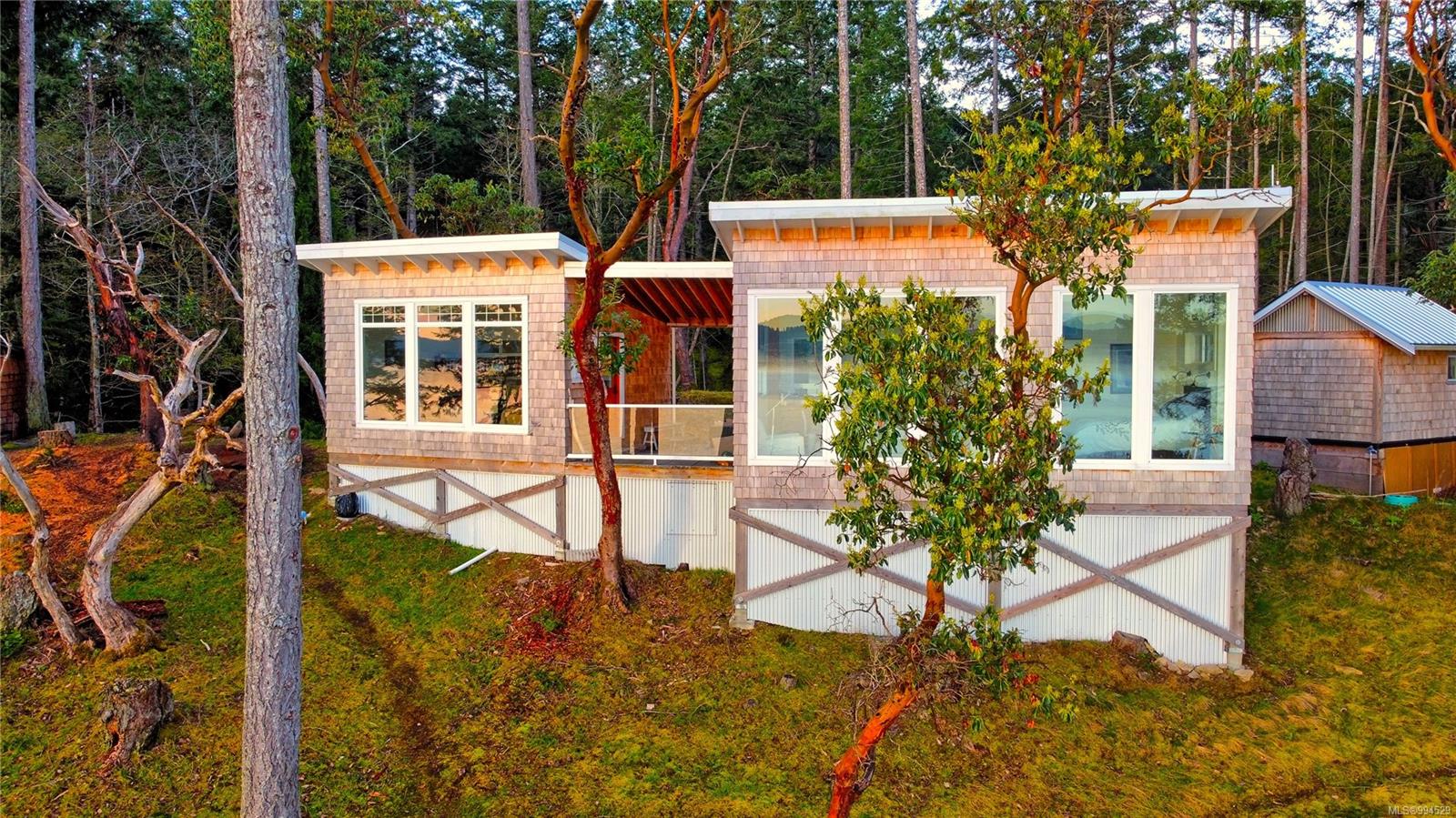 $578,000 - 196 Long Island Lane<br>British Columbia, V0R 1X1
