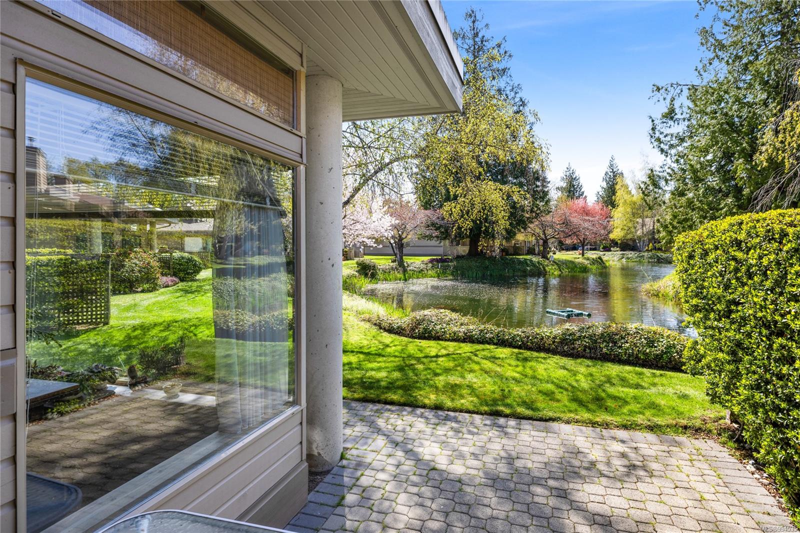 $779,000 - 1220 Pond Pl<br>British Columbia, V9P 2P8