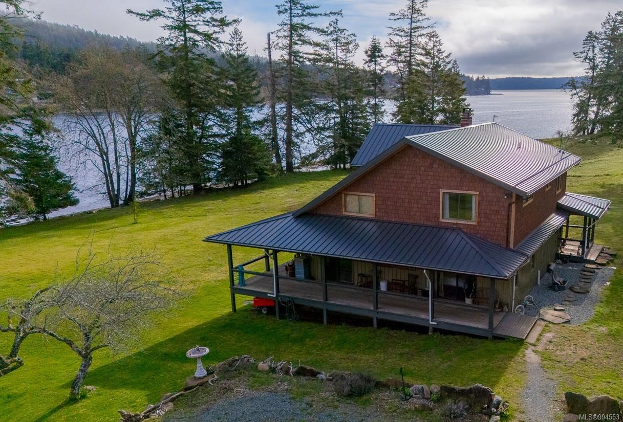 $1,350,000 - 745 Weathers Way<br>British Columbia, V0R 1X6