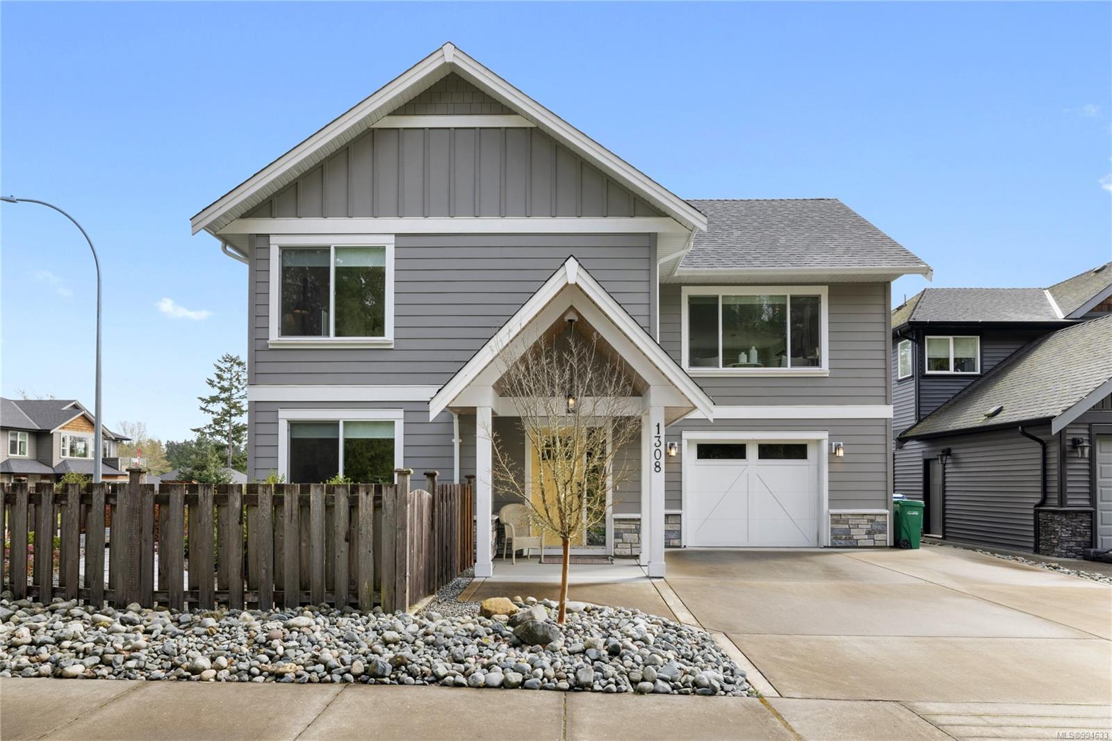 $849,900 - 1308 Fielding Rd<br>British Columbia, V9X 1K8