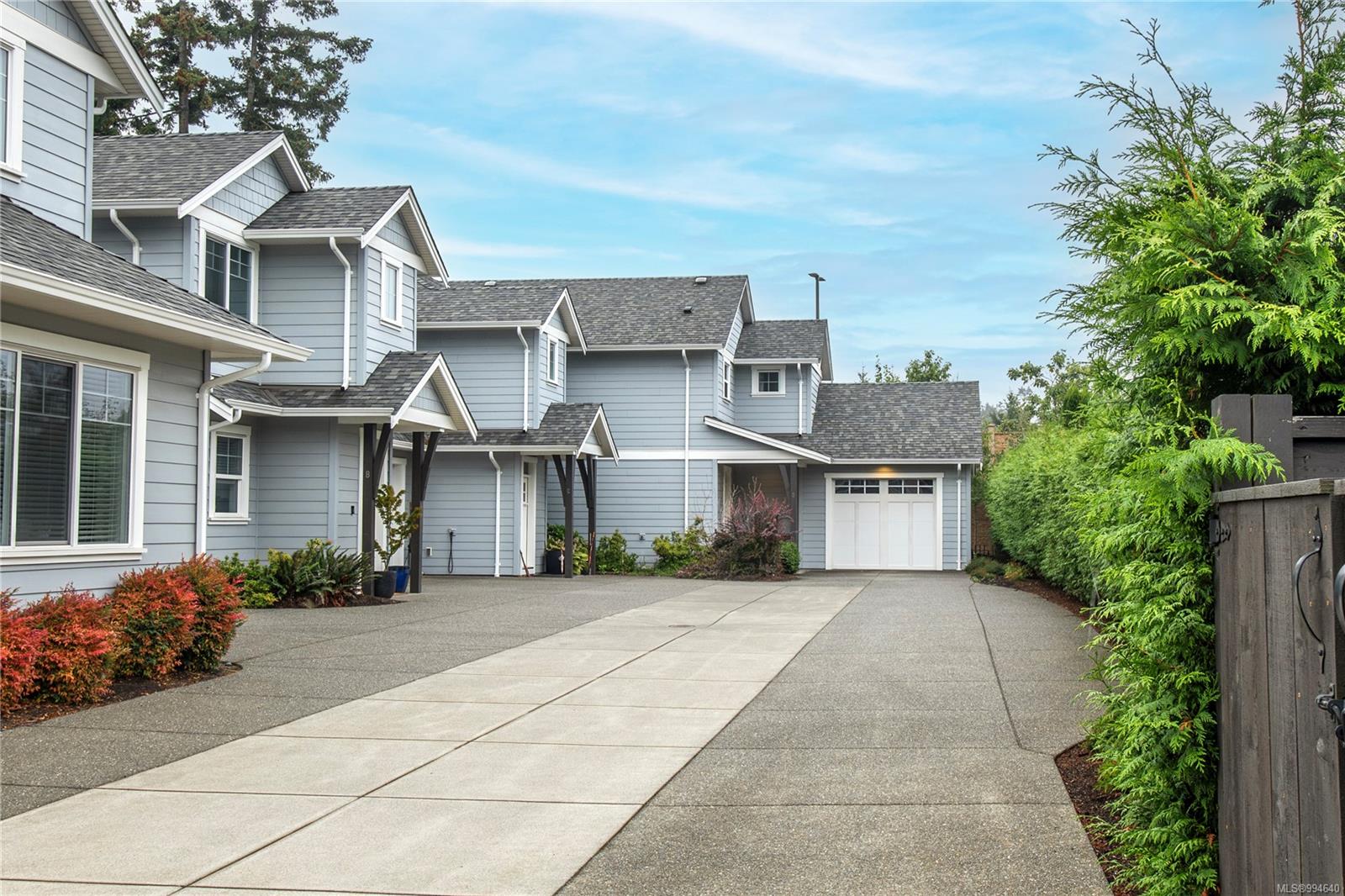 $819,900 - 993 Prestwick Pl<br>British Columbia, V9N 0E1