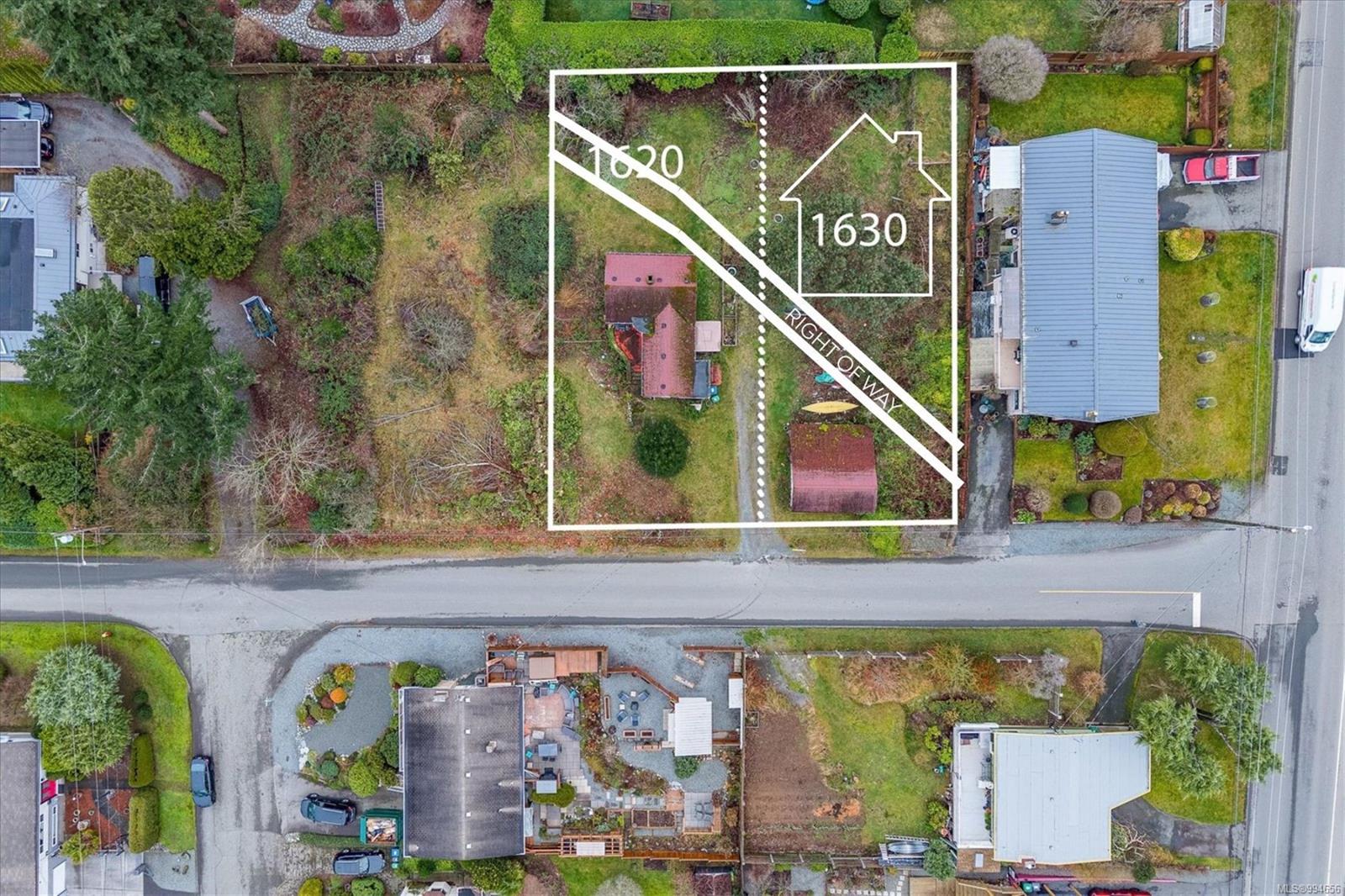 $469,000 - 1630 Loat St<br>British Columbia, V9S 3L4