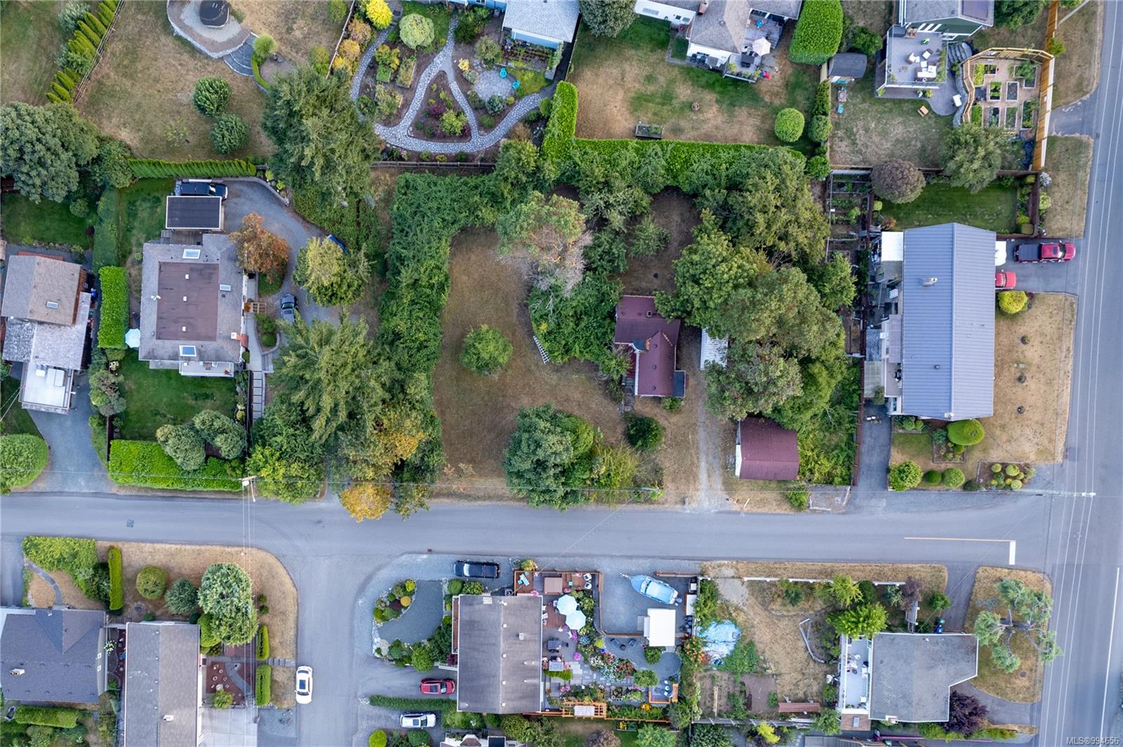 $469,000 - 1630 Loat St<br>British Columbia, V9S 3L4