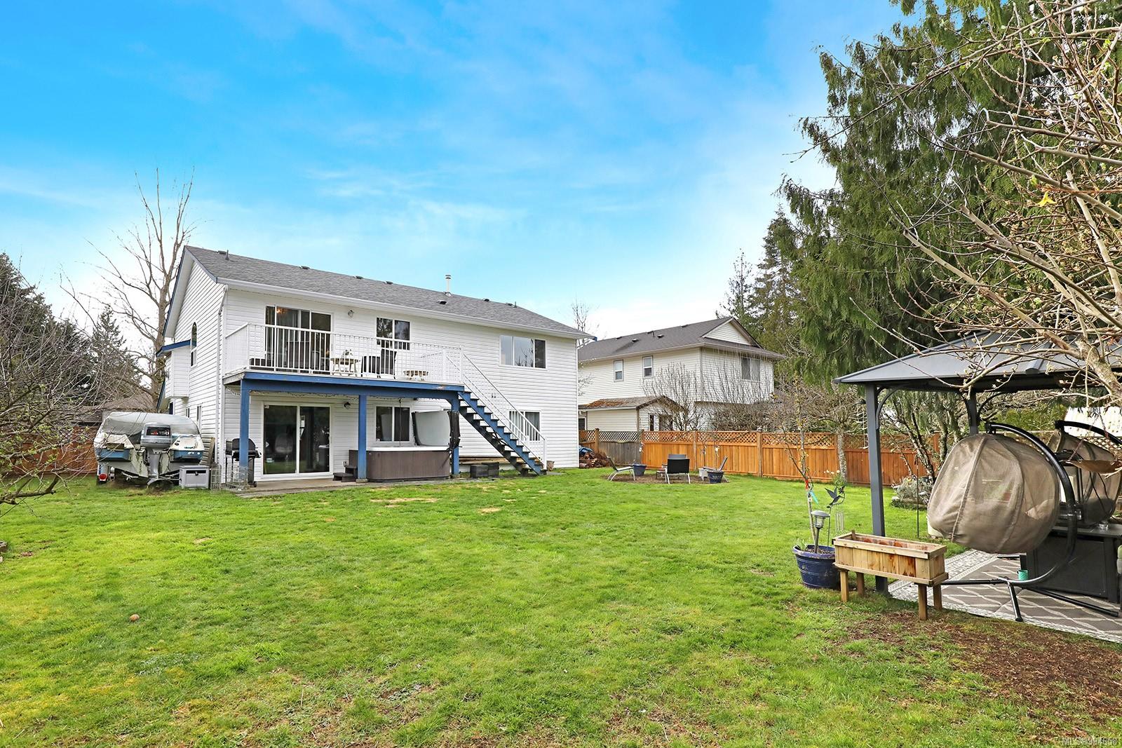 $899,900 - 2264 Nitnat Pl<br>British Columbia, V9N 9E4